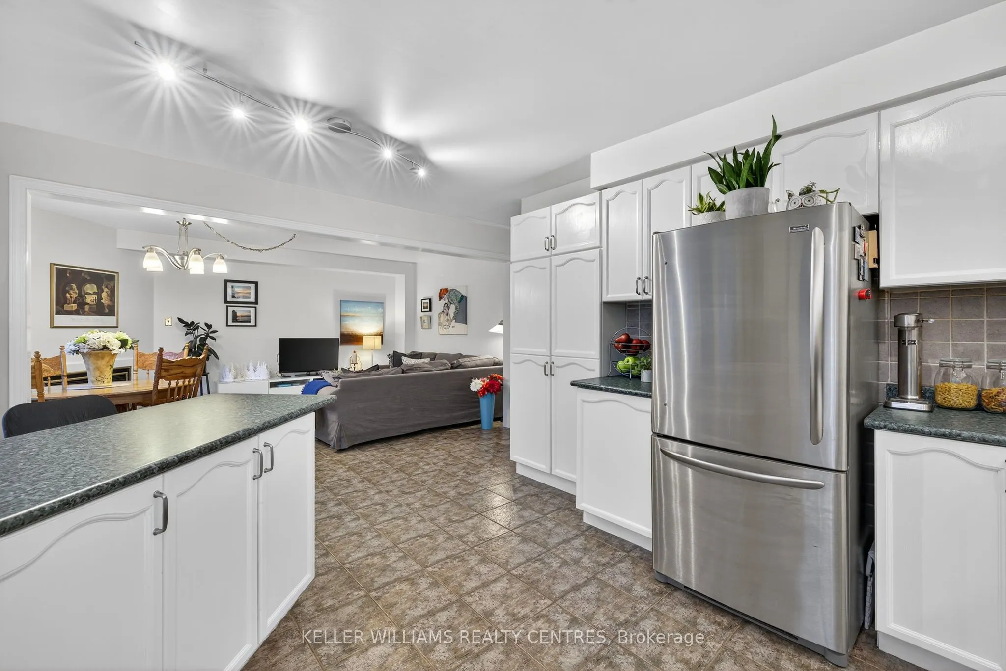 84 Loraview Lane