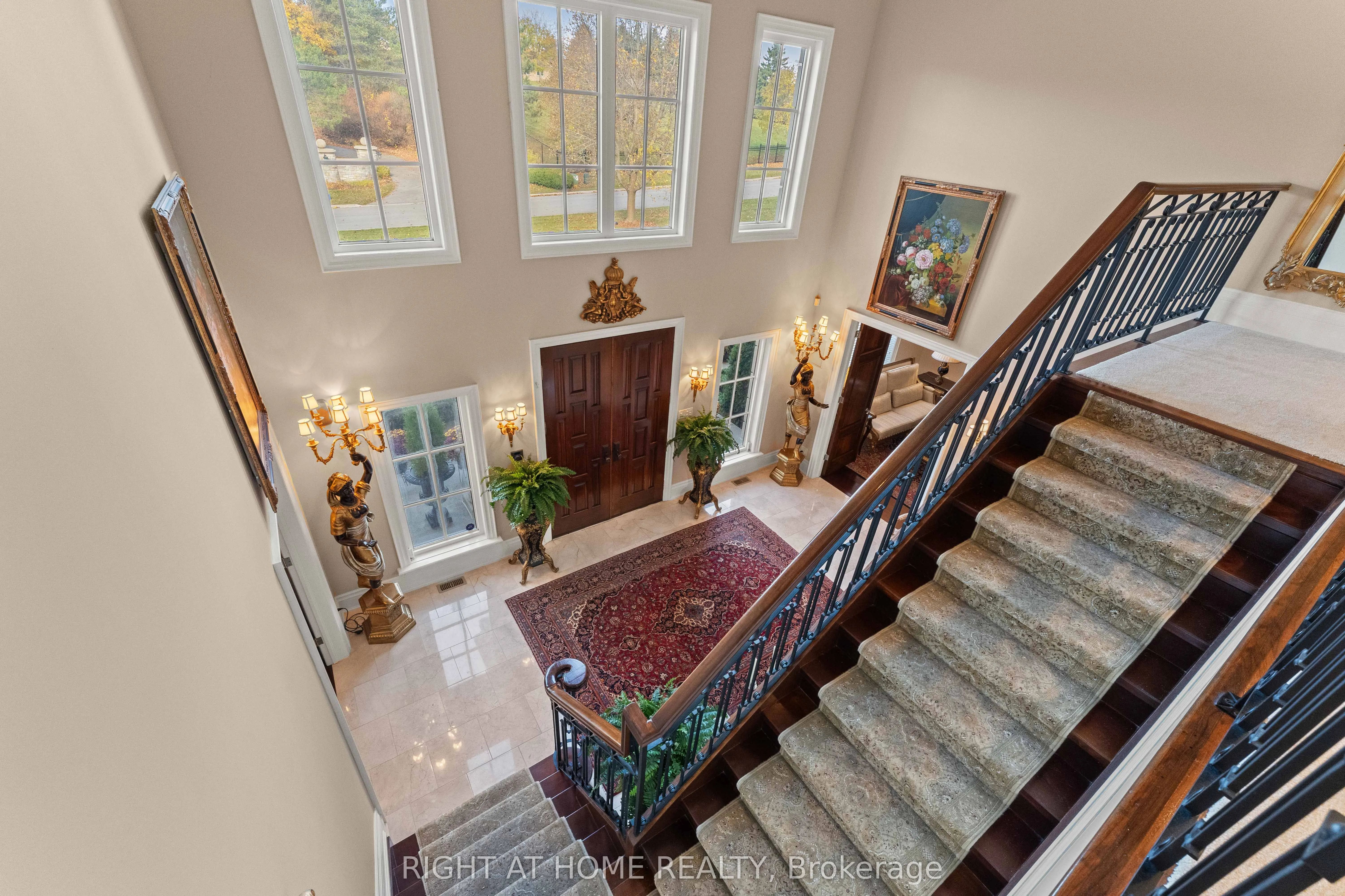 65 Kingswood Drive