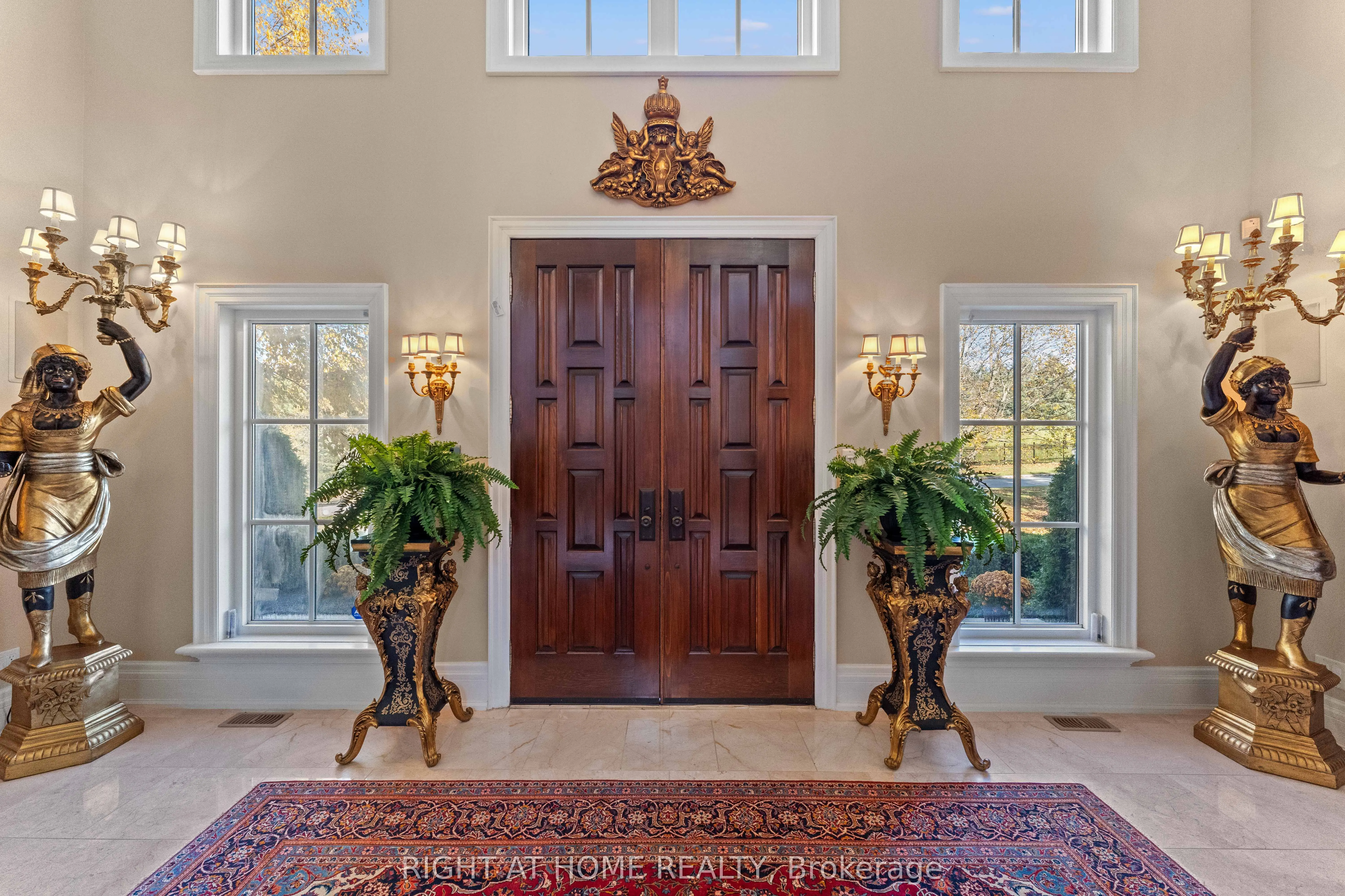 65 Kingswood Drive
