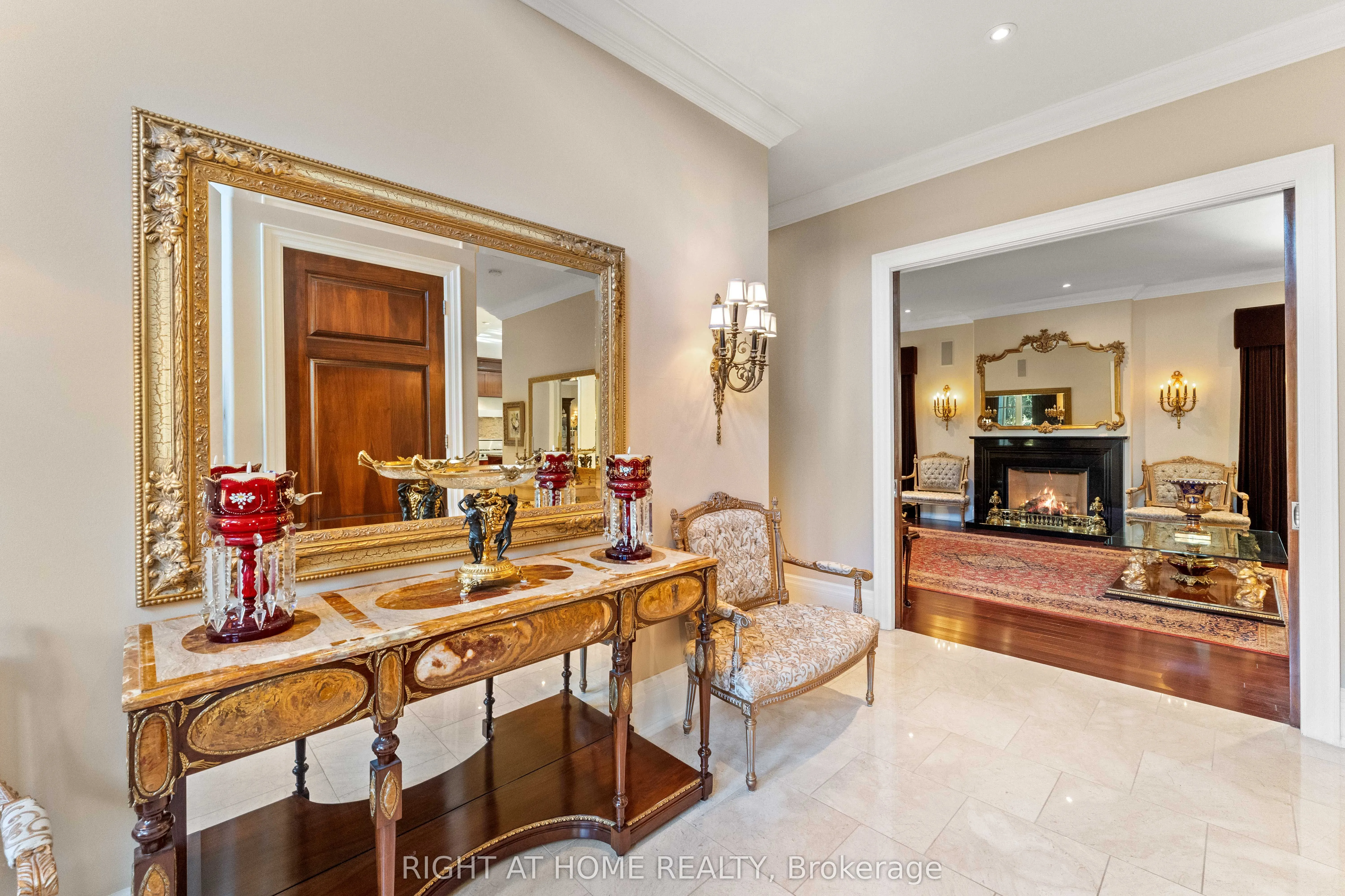 65 Kingswood Drive