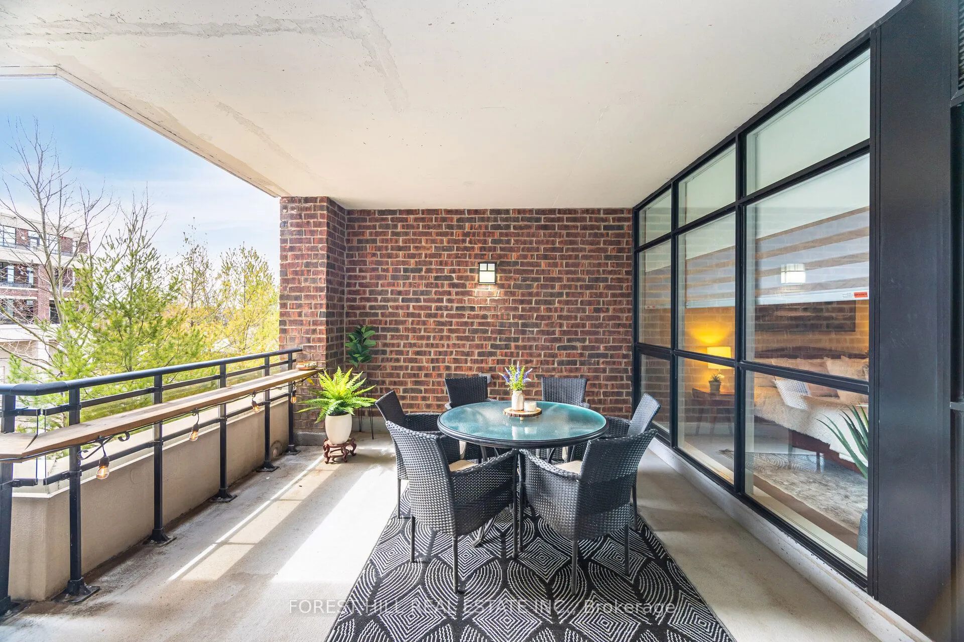 2396 Major Mackenzie Drive W #220