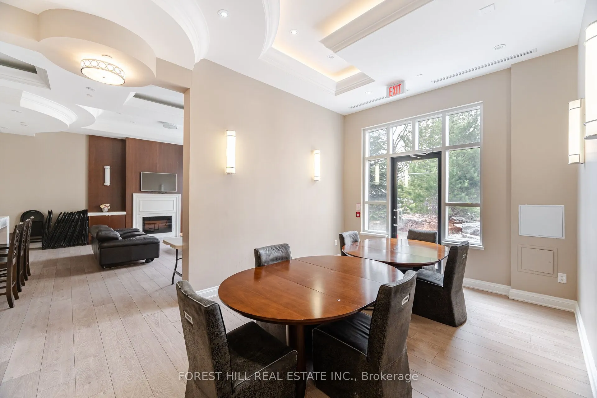 2396 Major Mackenzie Drive W #220