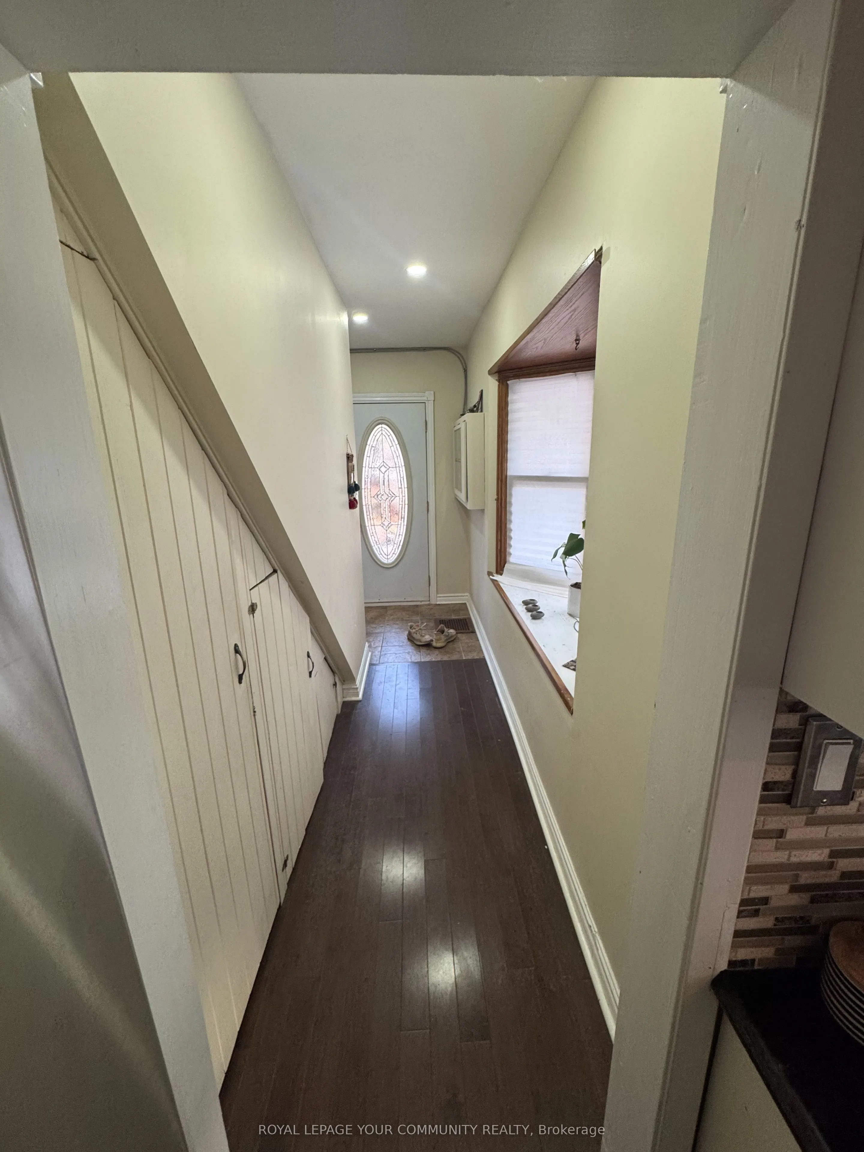 96 Gurnett Street #Main