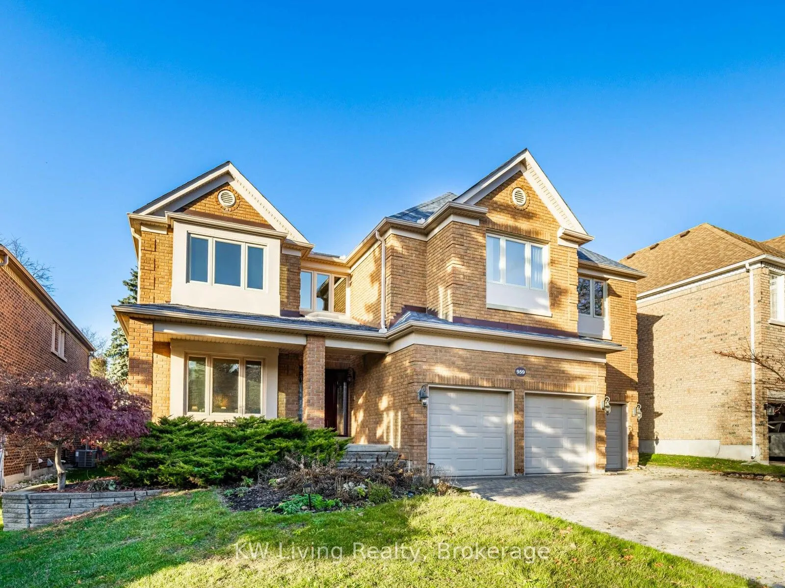 959 Lockwood Circle