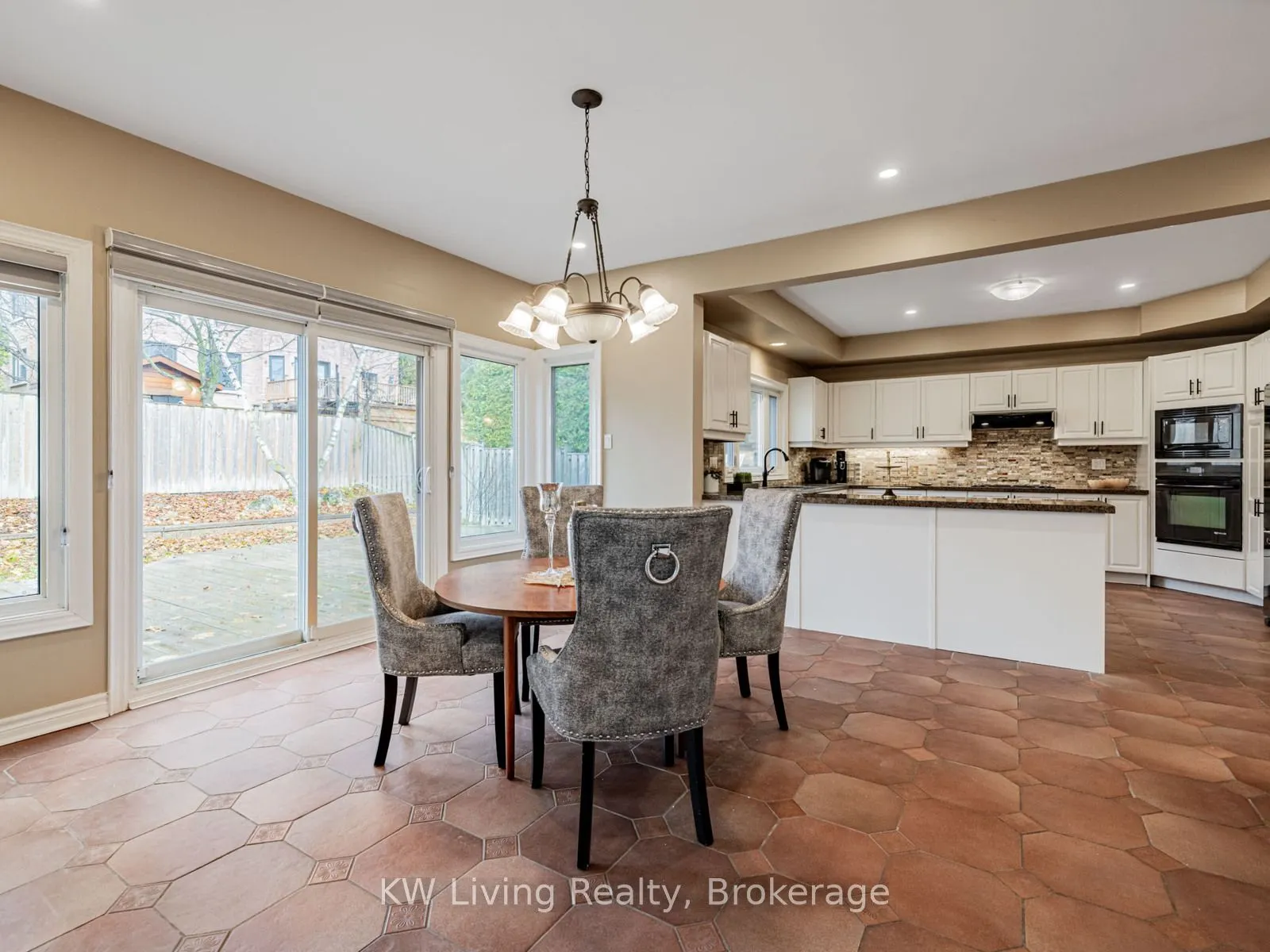 959 Lockwood Circle