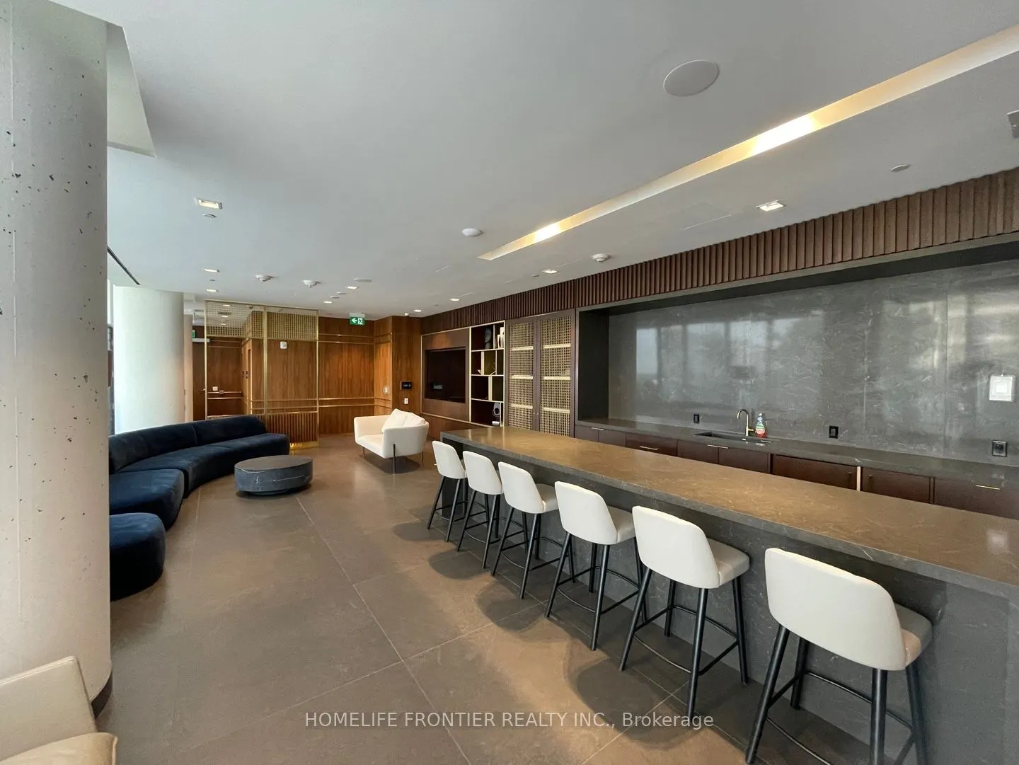 950 Portage Parkway #5807