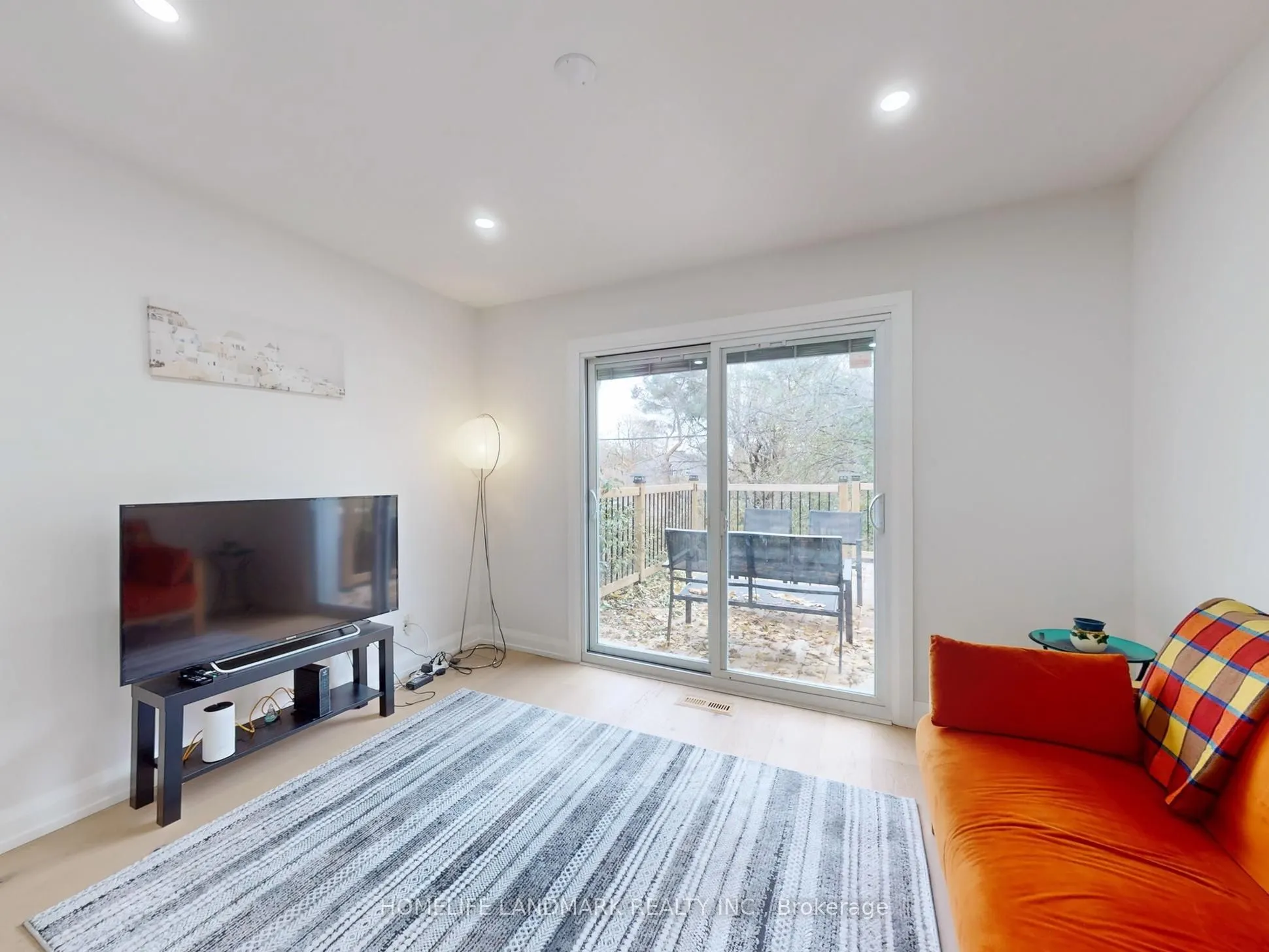 31 Henderson Avenue