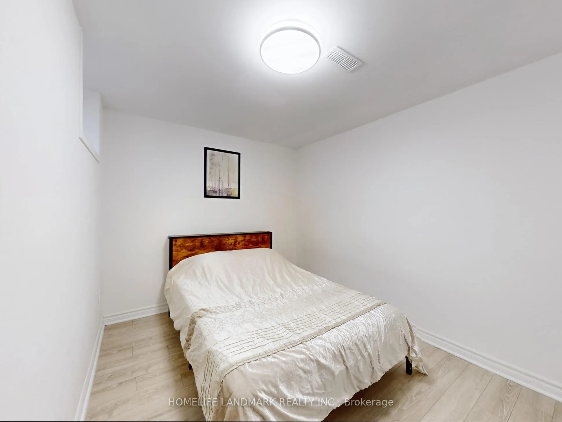 31 Henderson Avenue