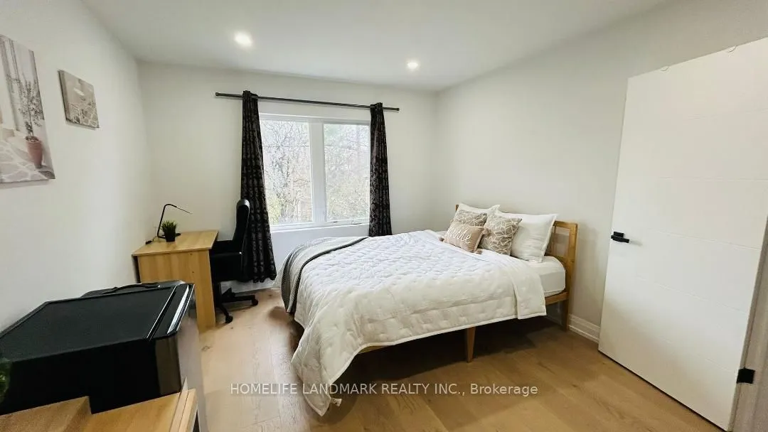 31 Henderson Avenue
