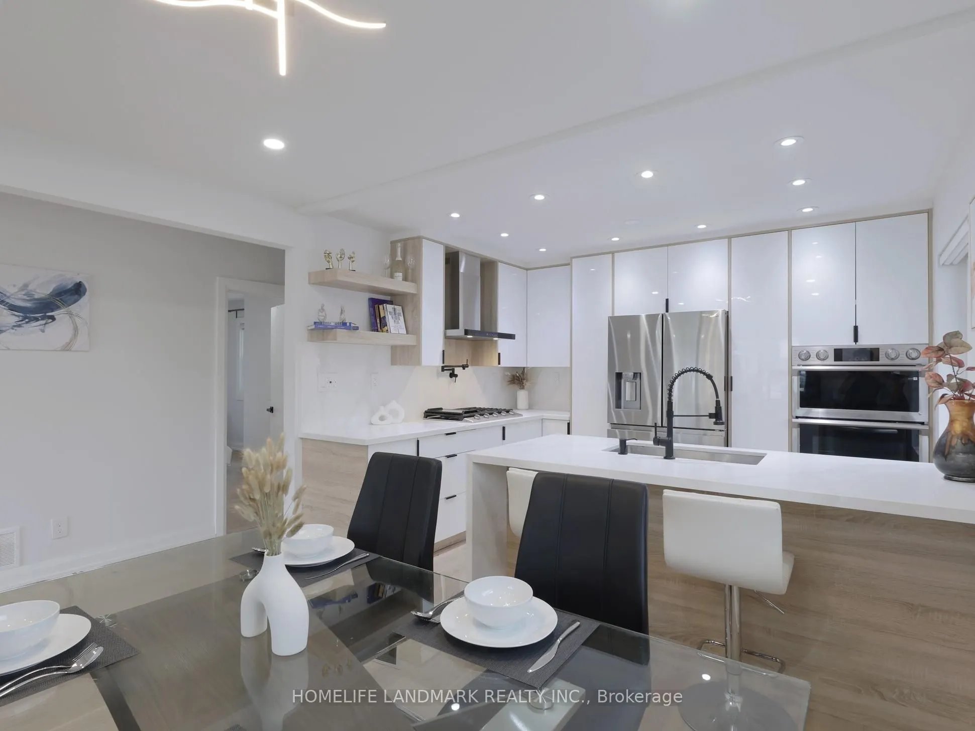 31 Henderson Avenue
