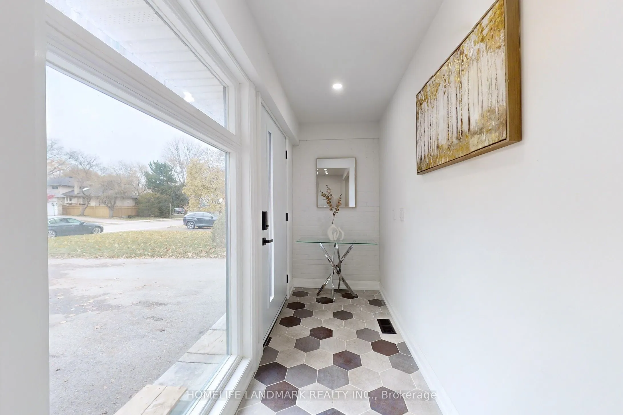 31 Henderson Avenue