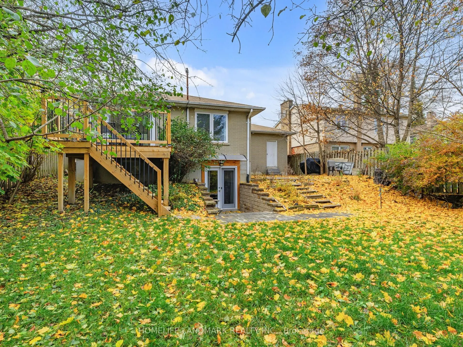 31 Henderson Avenue