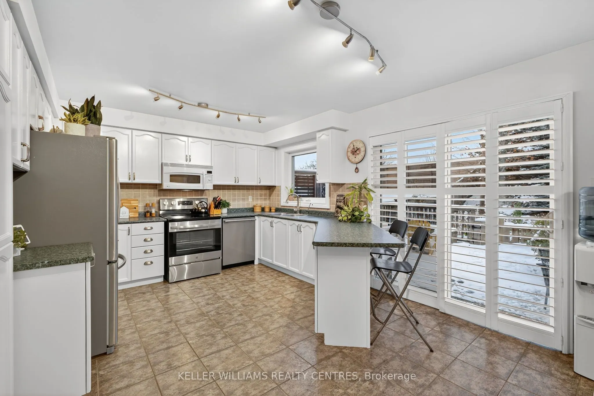 84 Loraview Lane