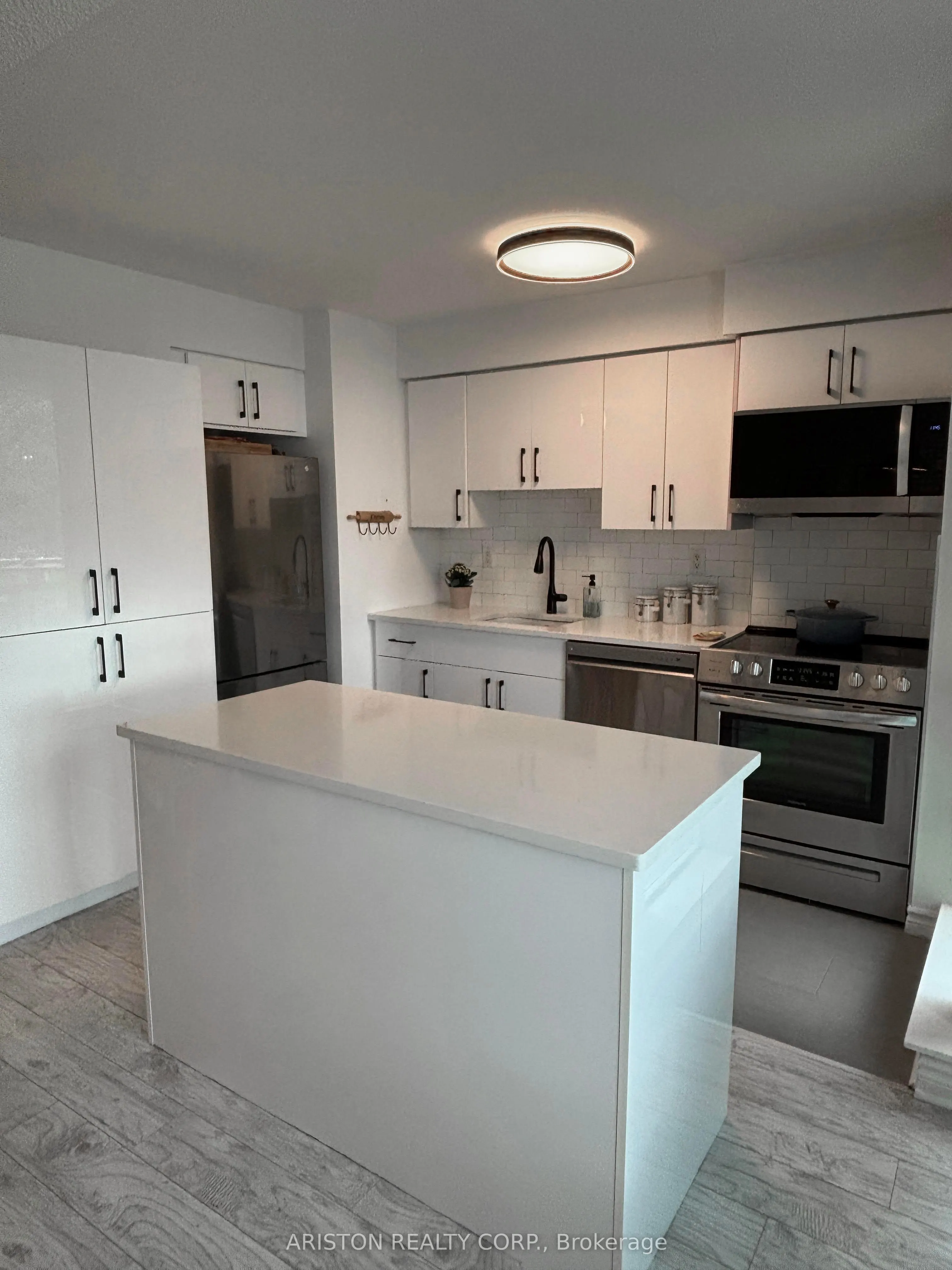 745 New Westminster Drive #409
