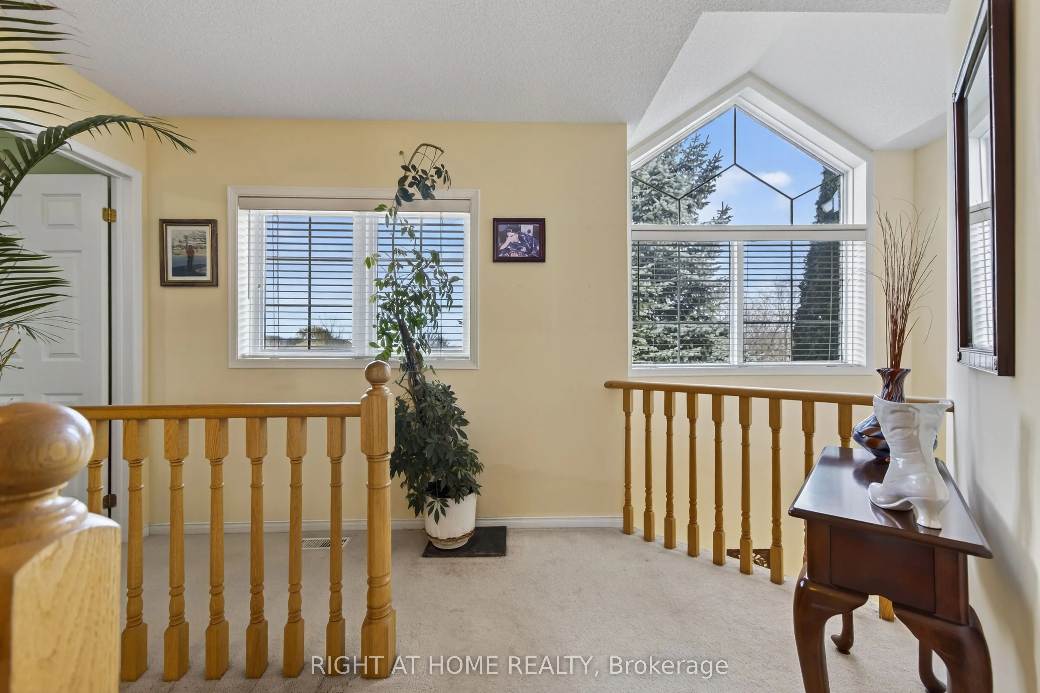 1338 Vincent Crescent