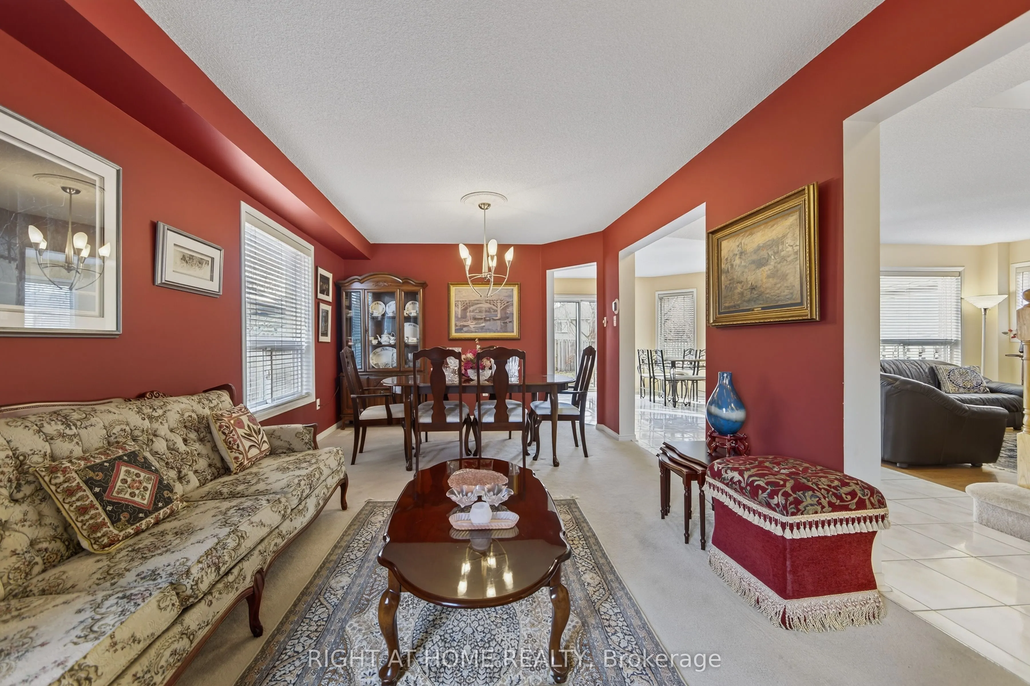 1338 Vincent Crescent