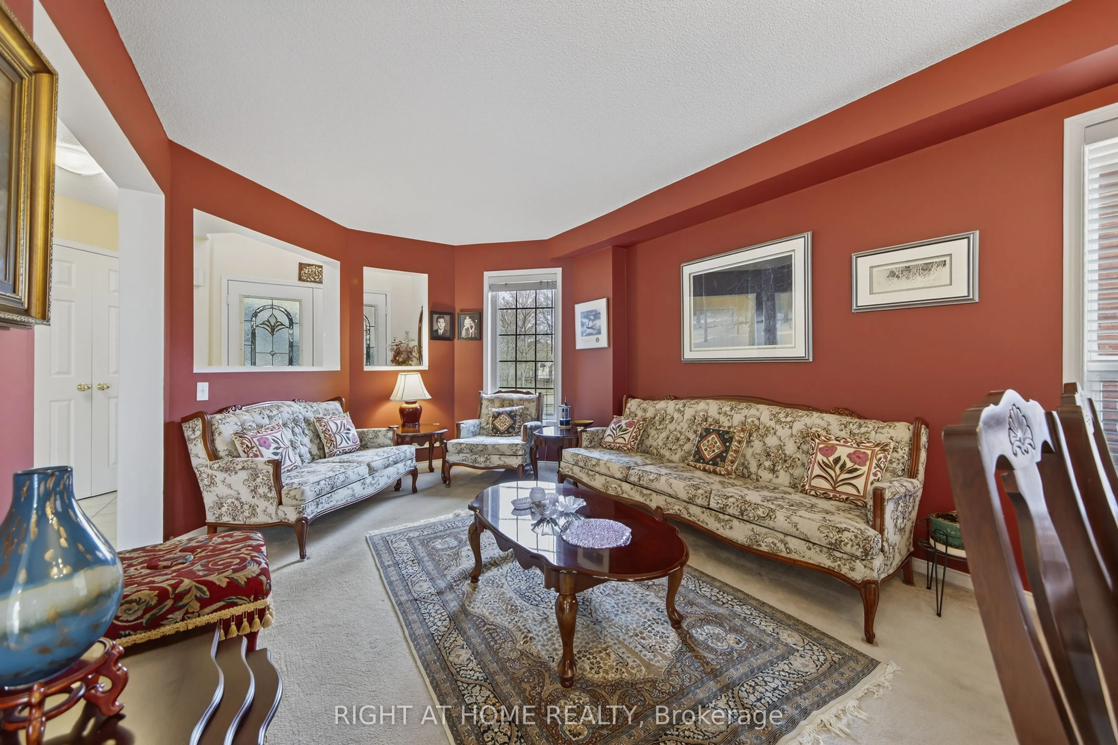 1338 Vincent Crescent