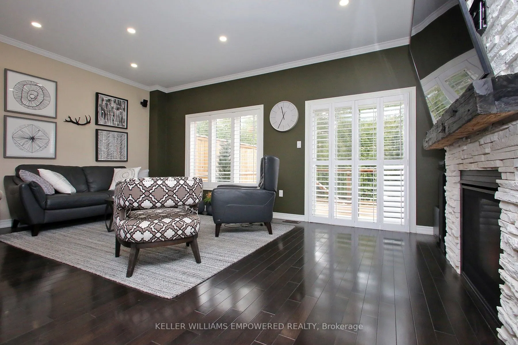 50 Prosser Crescent