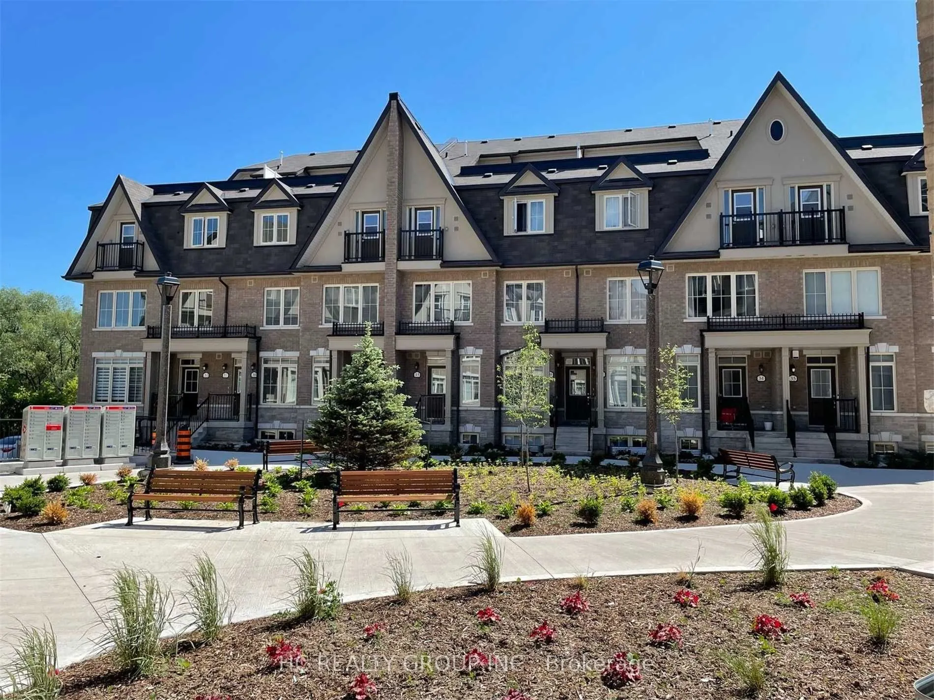 181 Parktree Drive #18