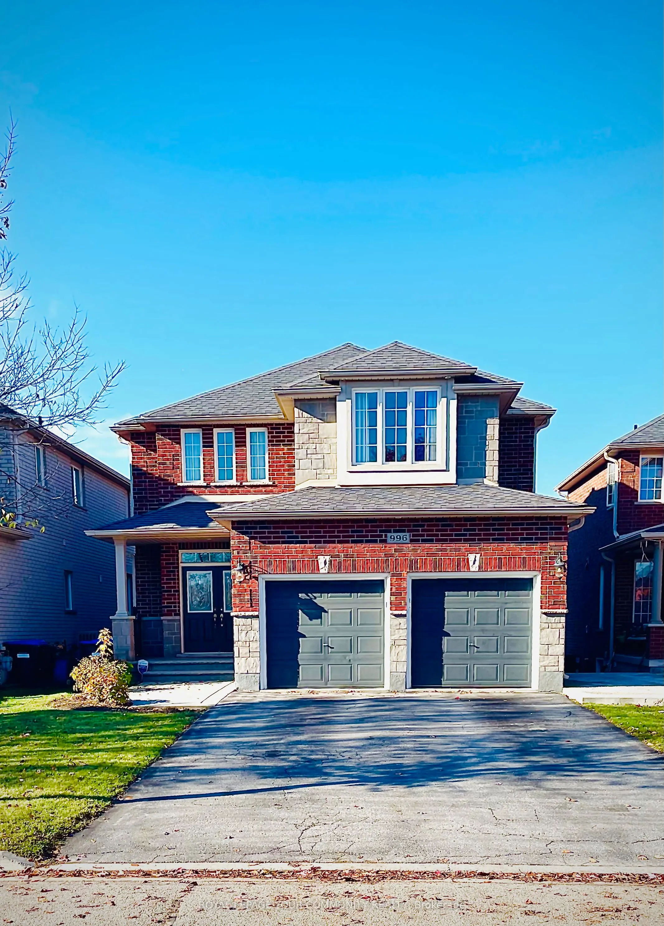 996 Booth Avenue
