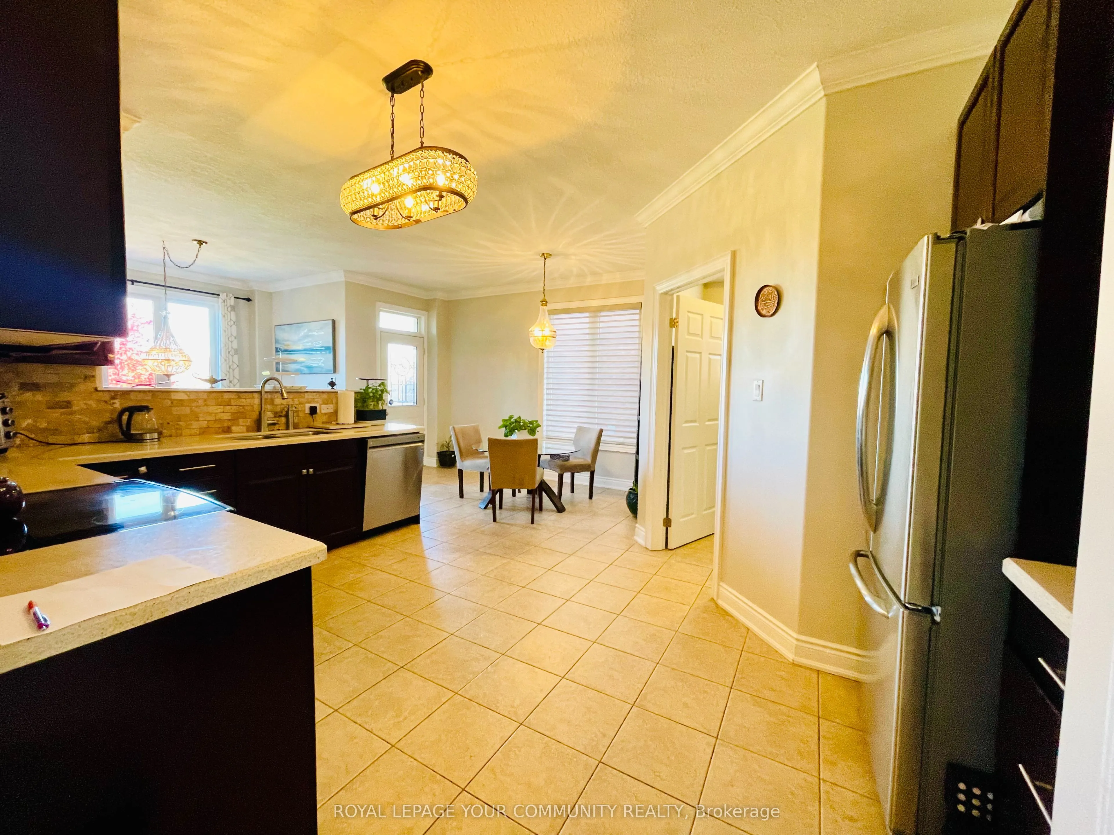 996 Booth Avenue