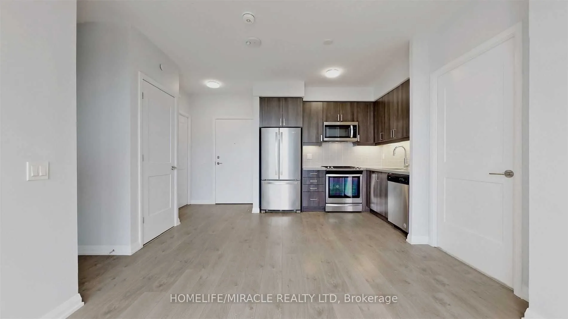 7895 Jane Street #2914