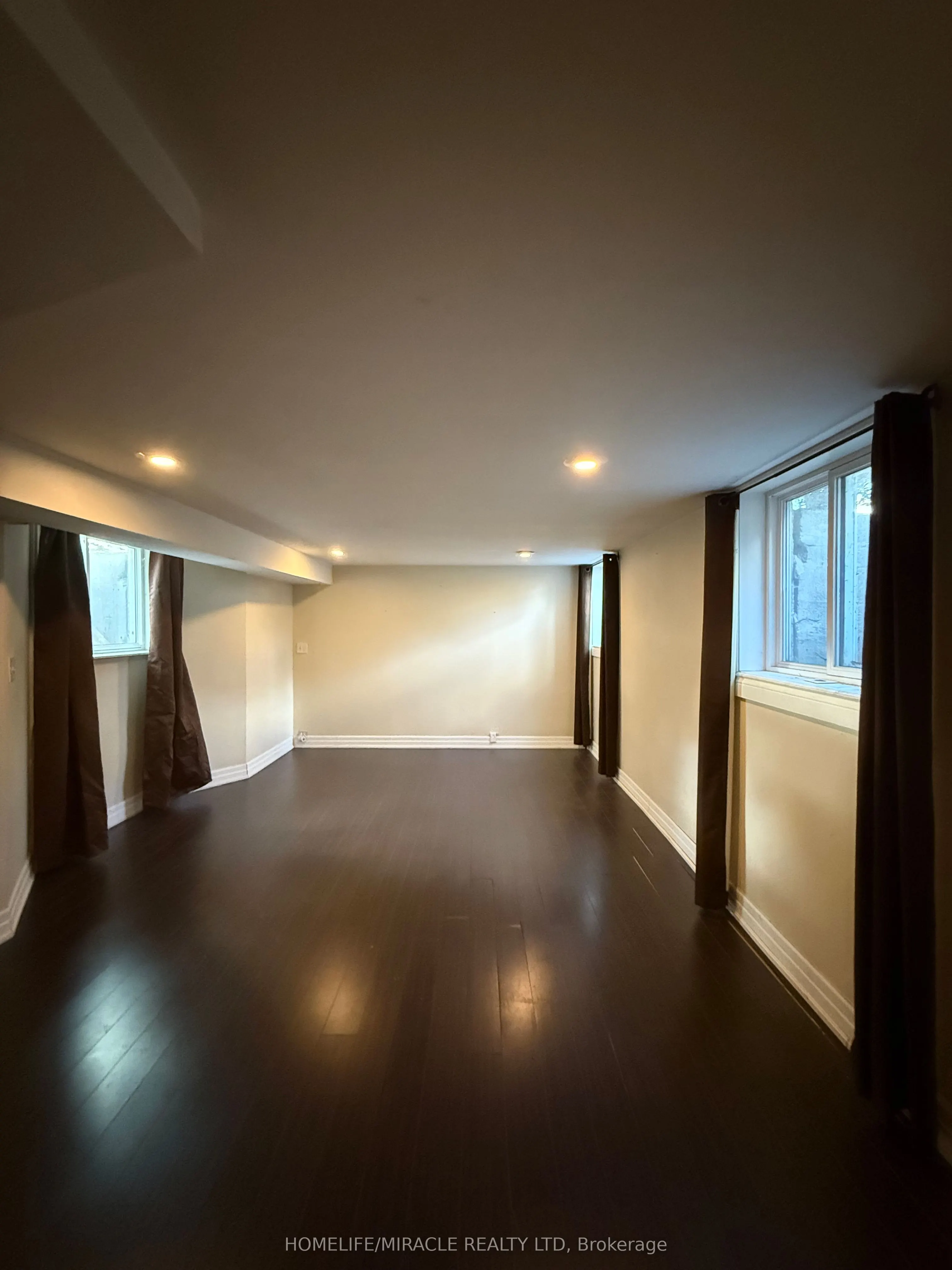 10 Yorkton Boulevard