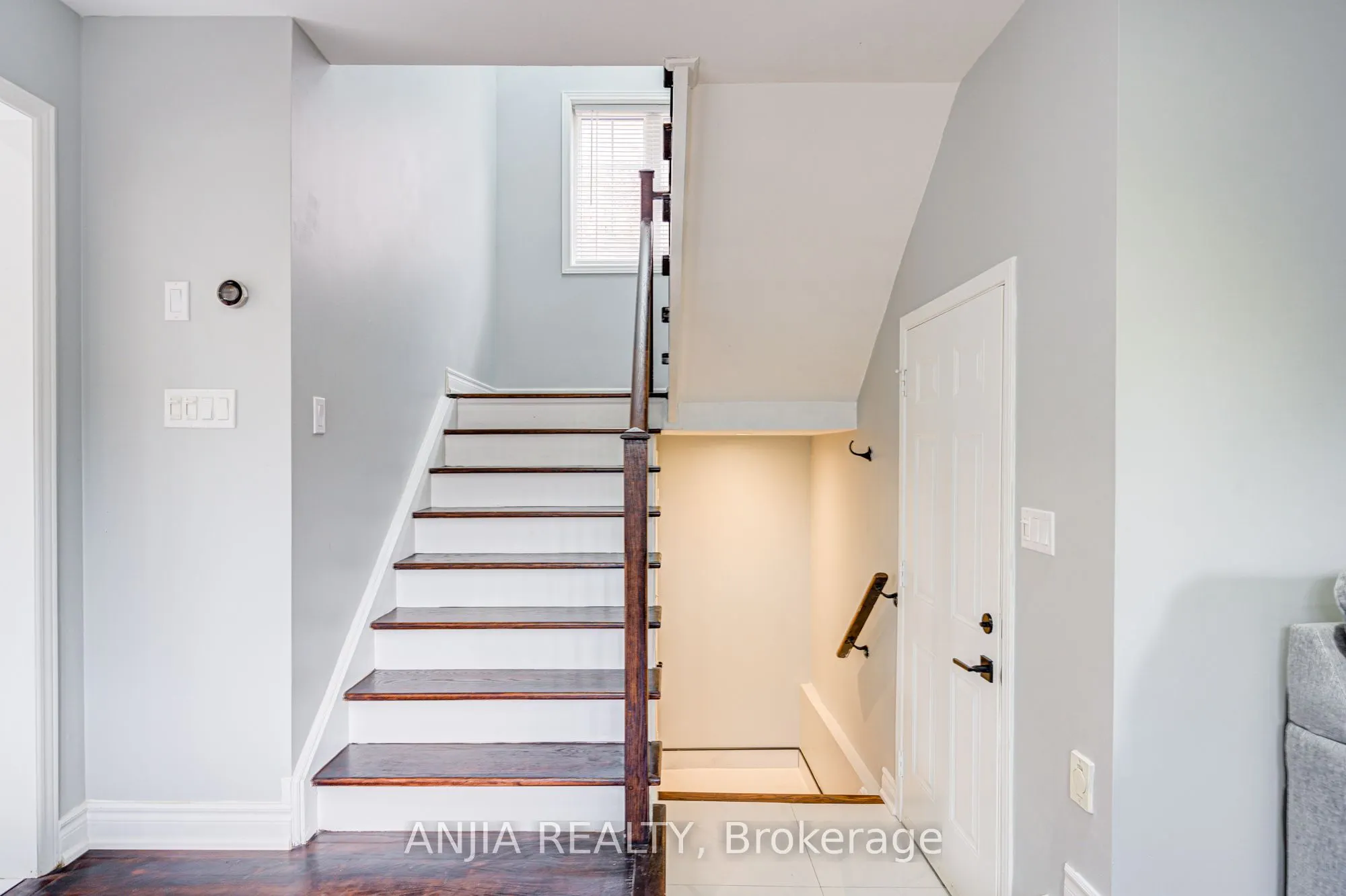 10 Ida Jane Grove