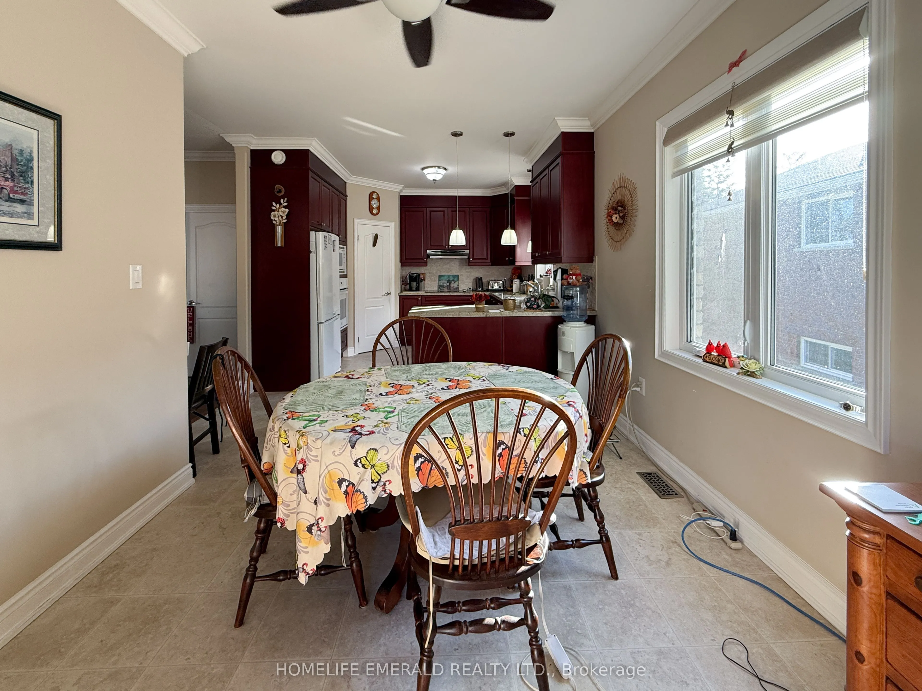 17 Tree Top Street