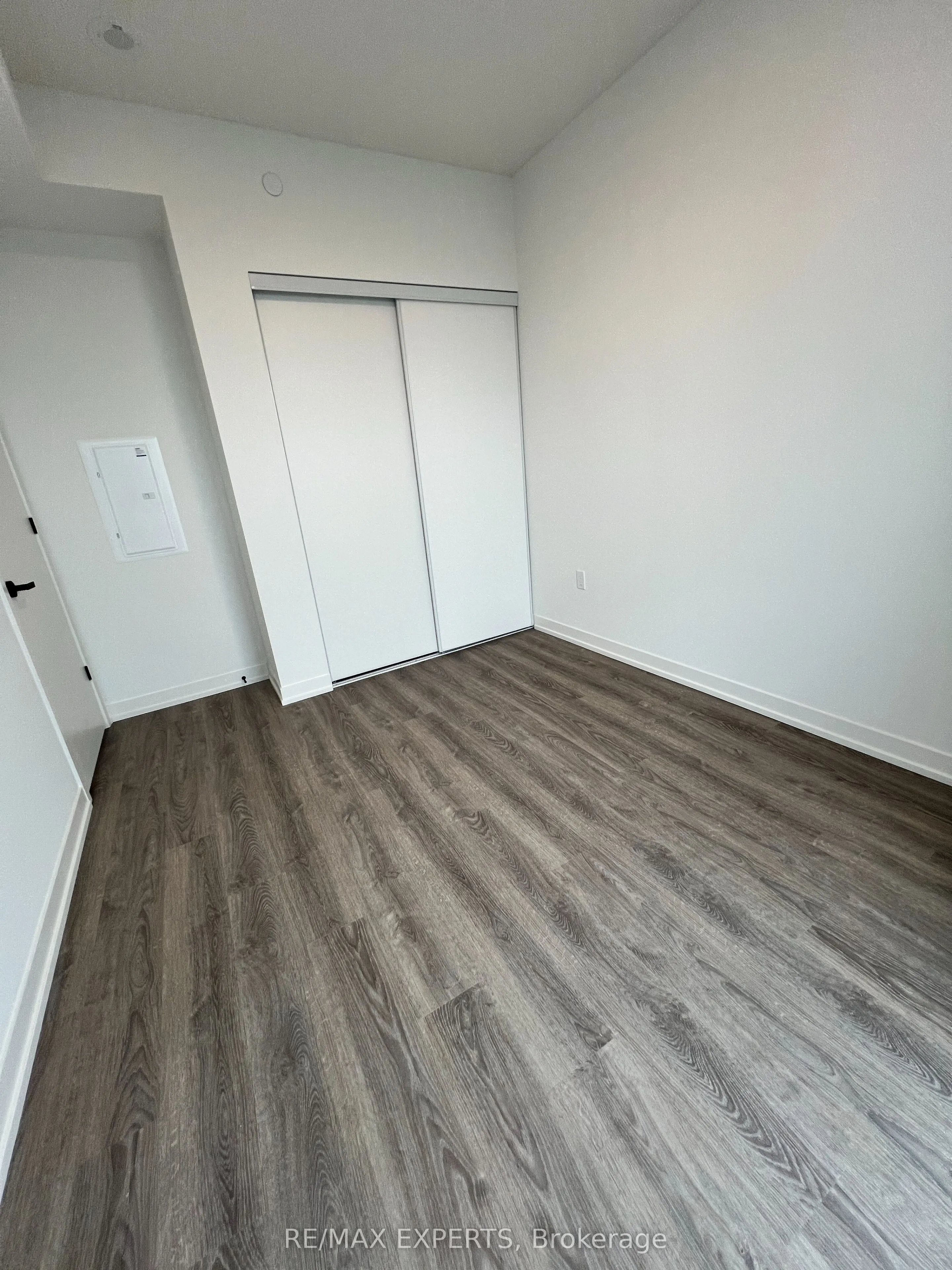 8 Interchange Way #2803
