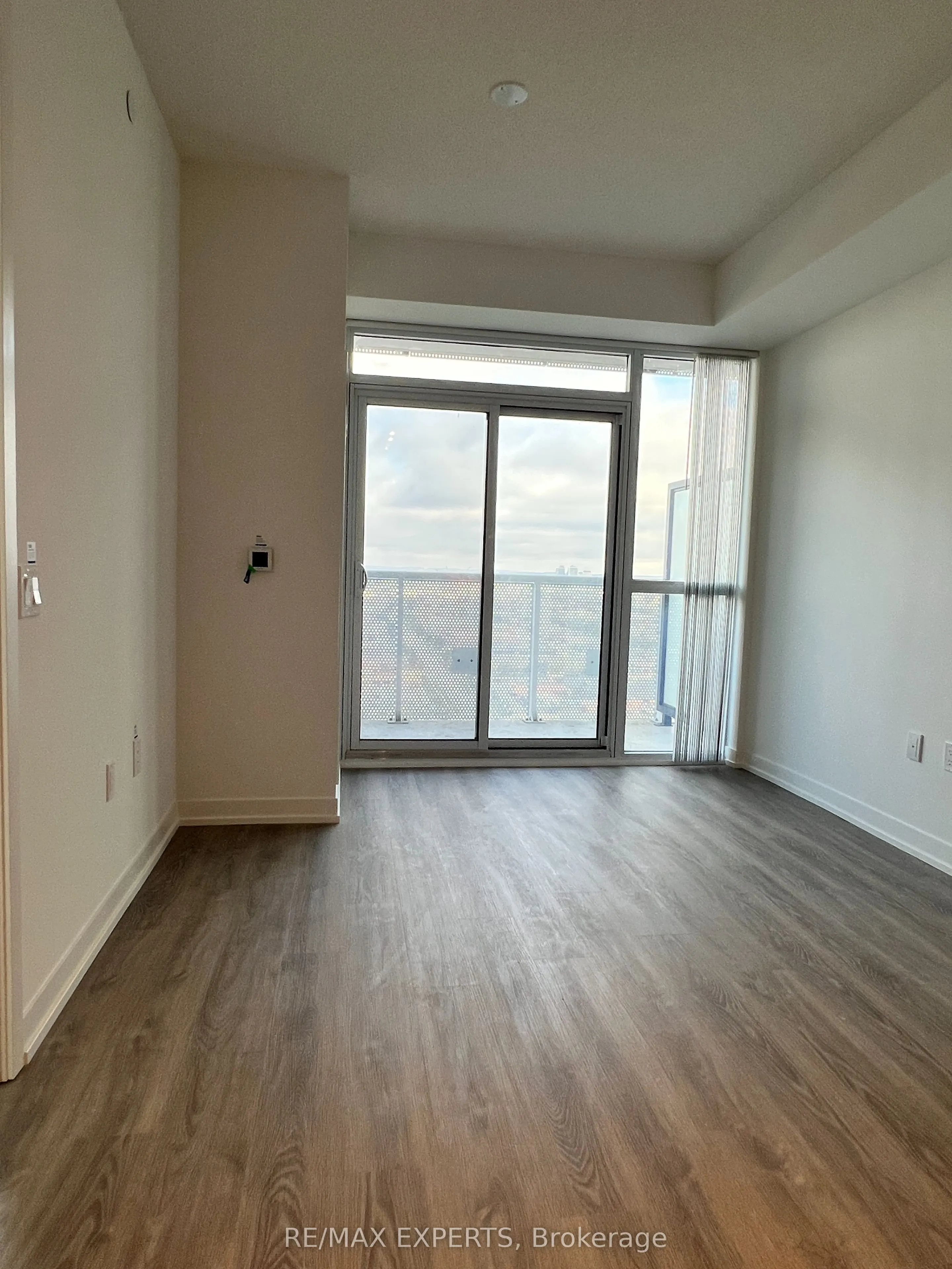8 Interchange Way #2803