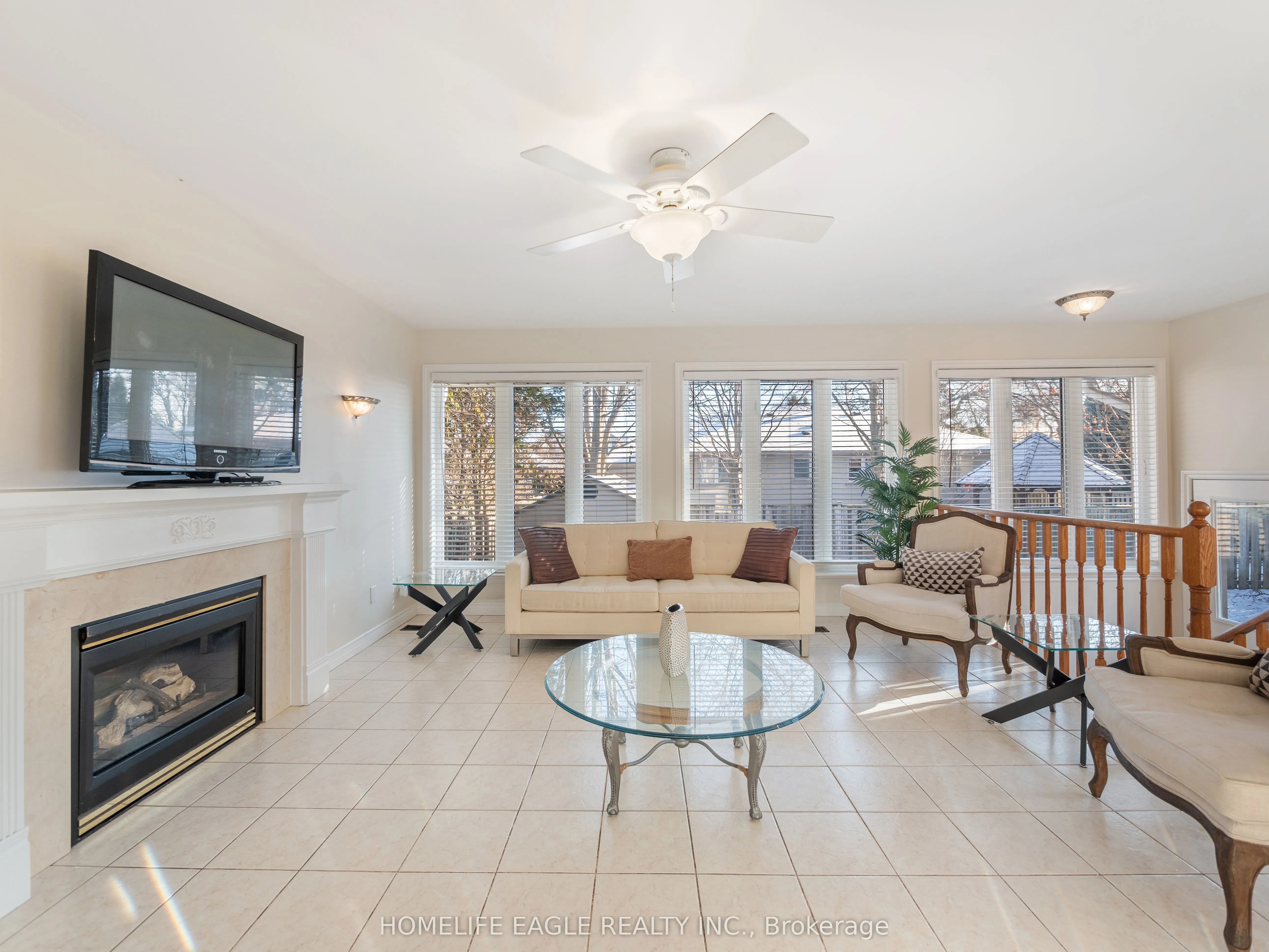 11 Knollside Drive