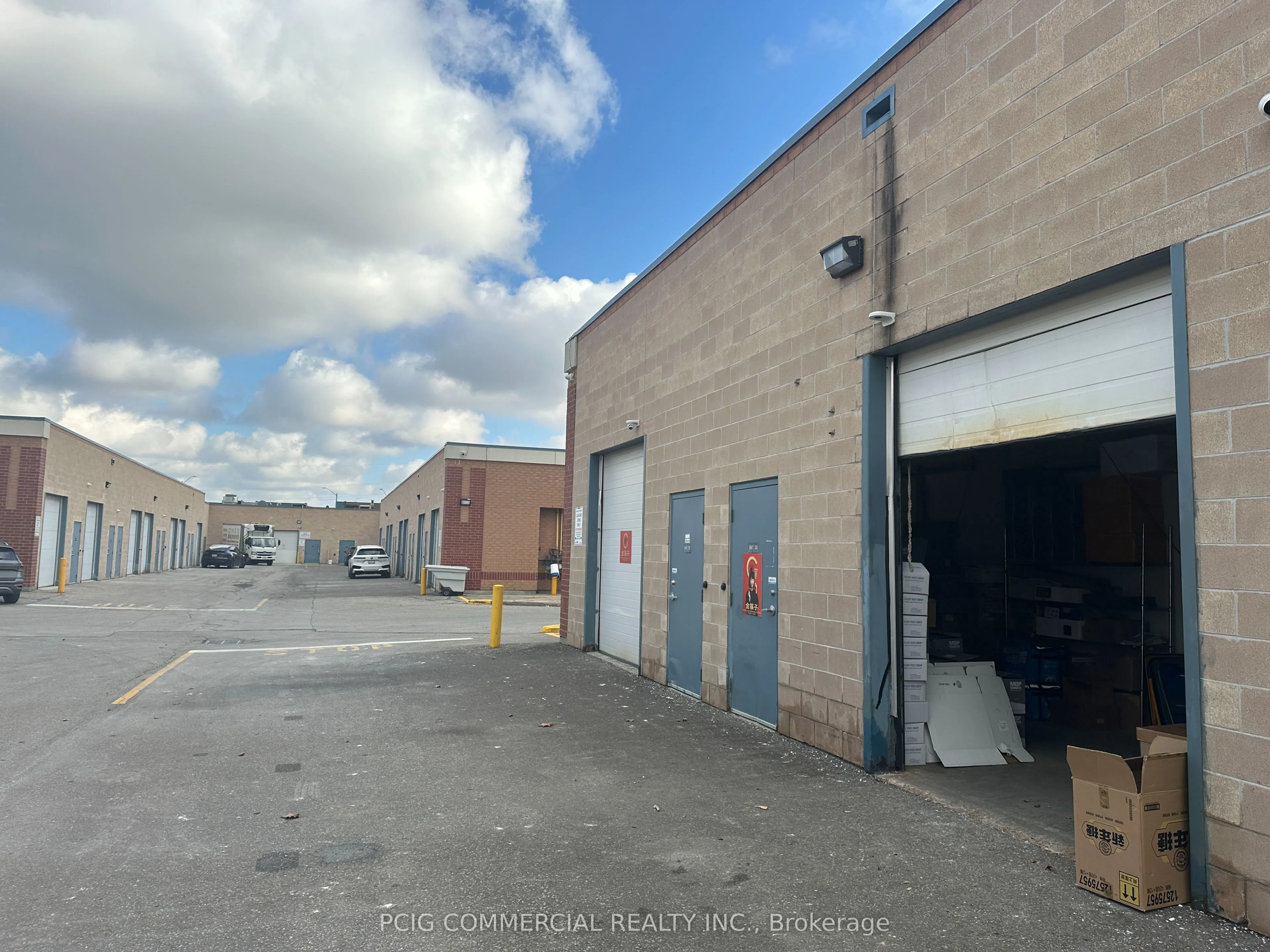 21 Fairburn Drive #28/29