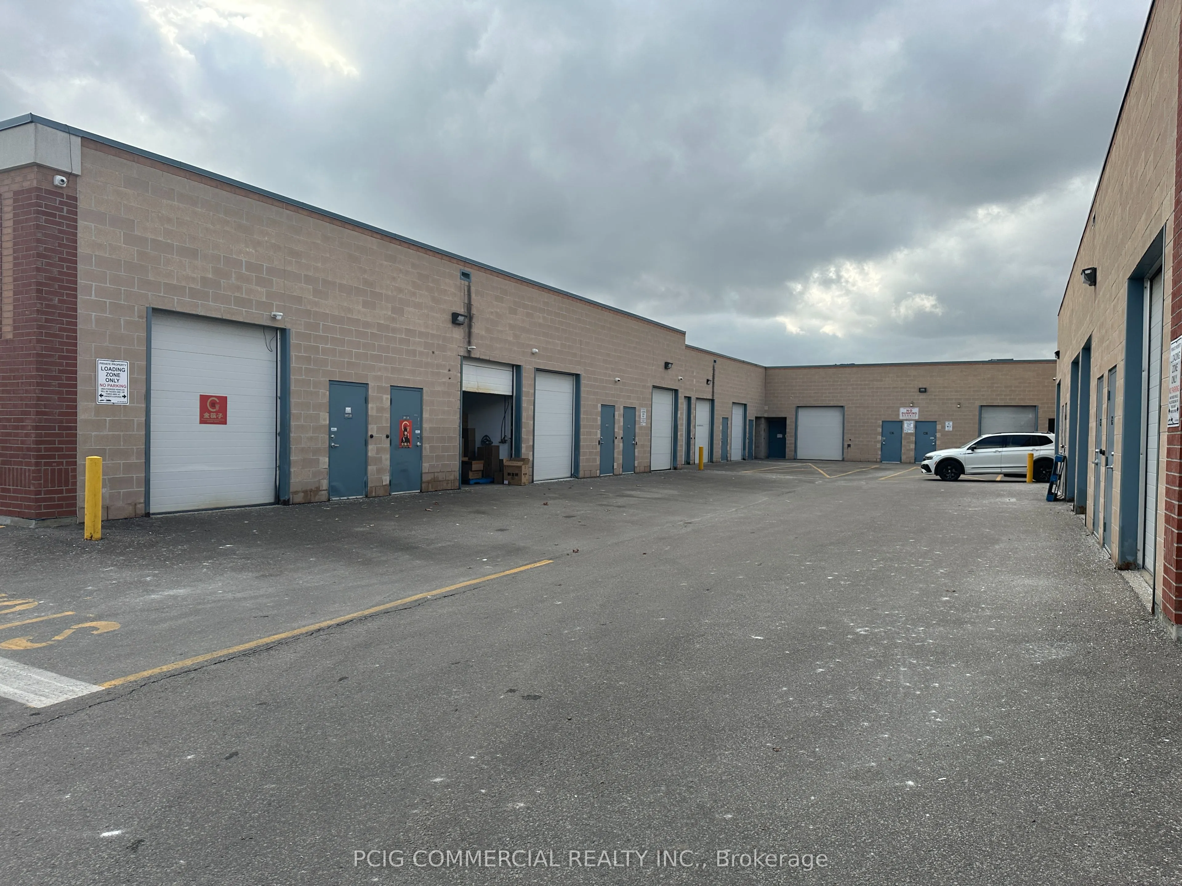 21 Fairburn Drive #28/29