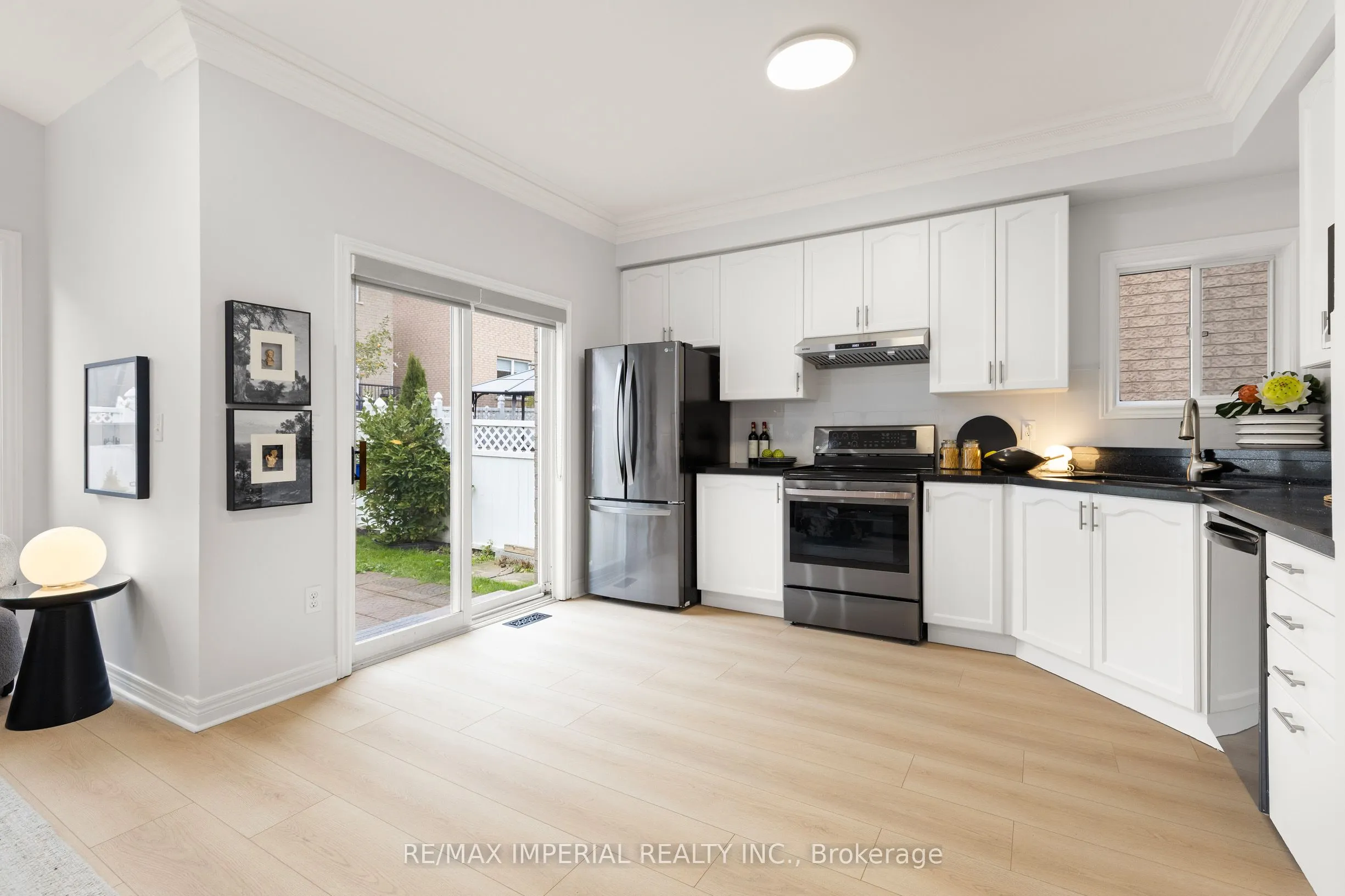 44 Hawkview Boulevard