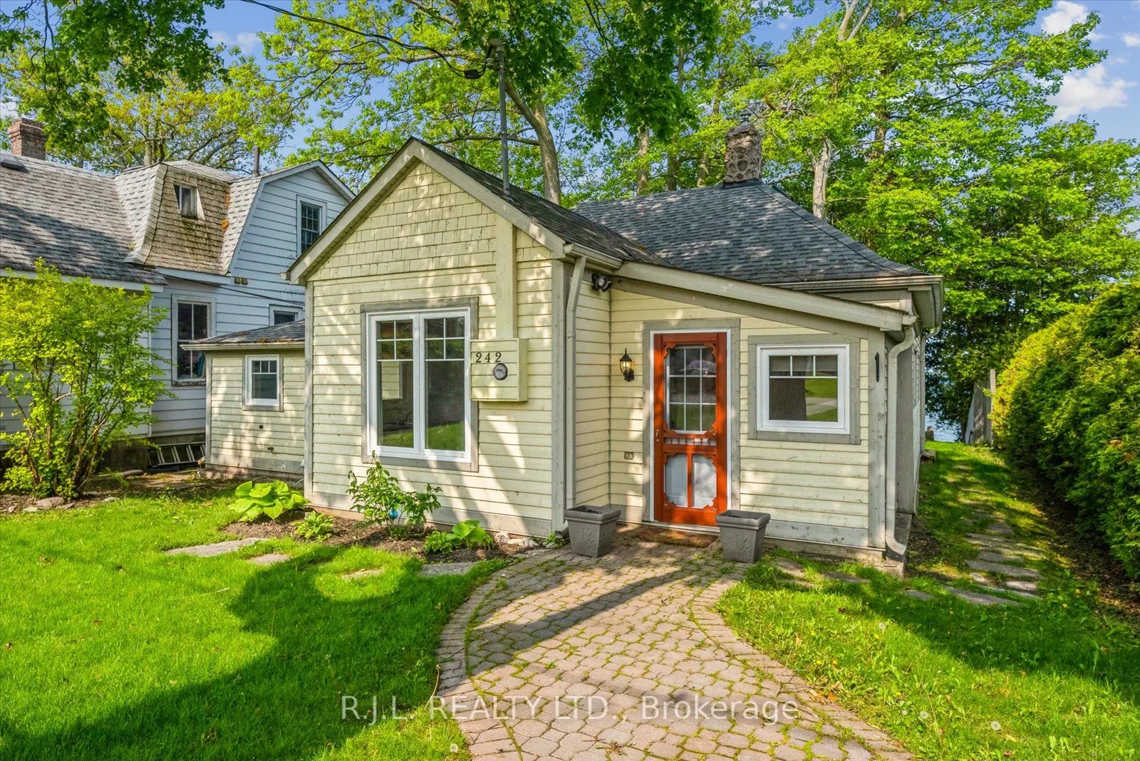 242 Morrison Avenue
