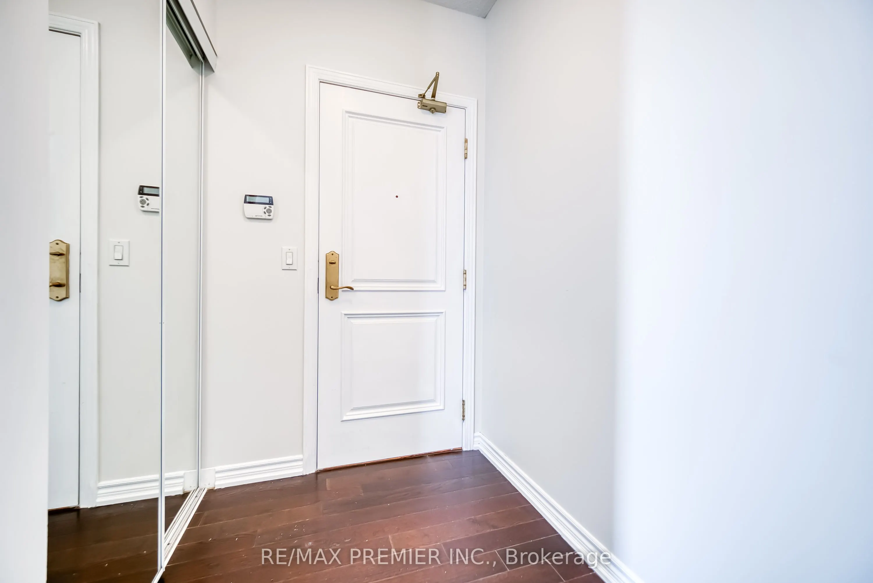 9225 Jane Street #614