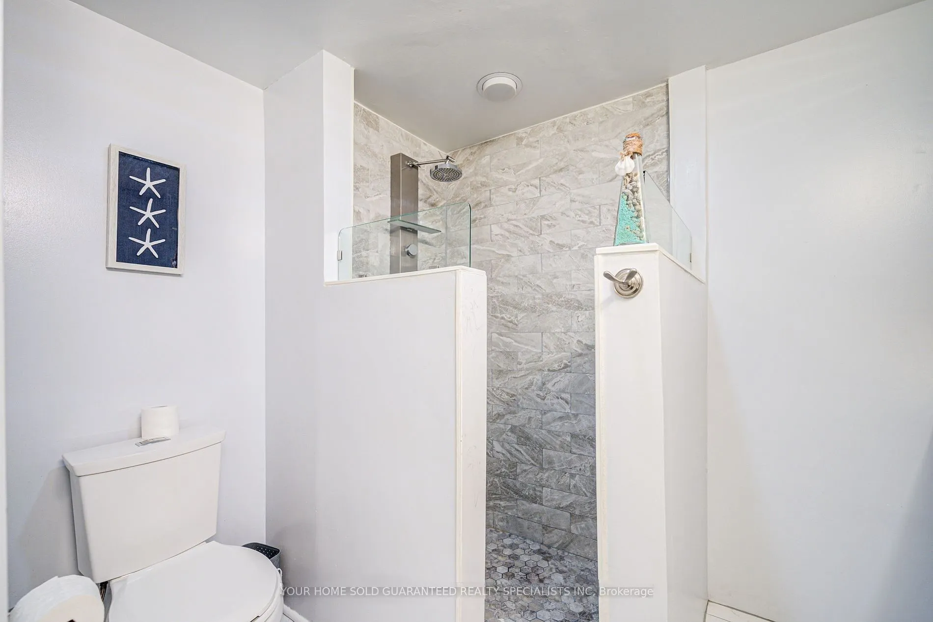 15 Cornell Meadows Avenue #A206