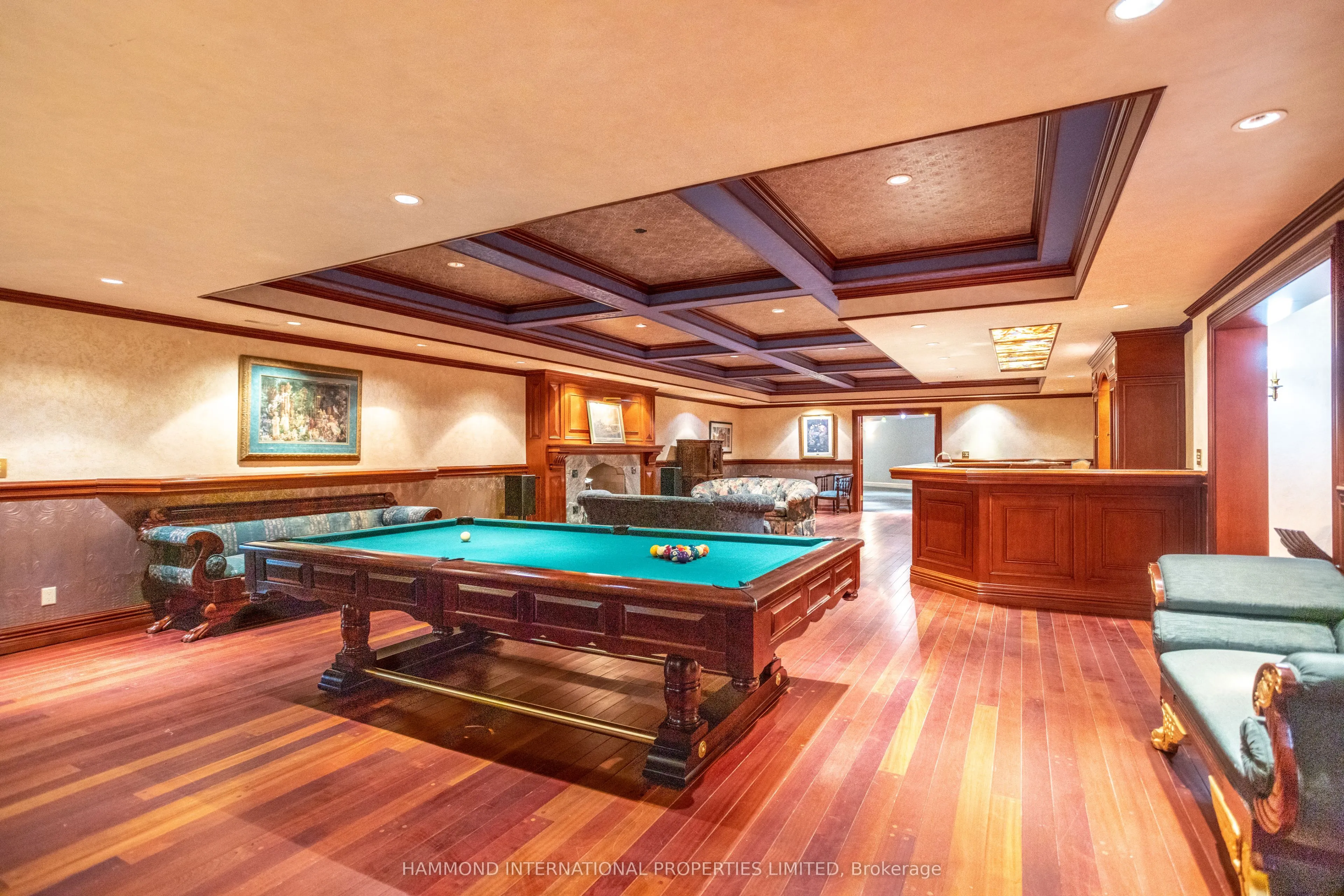 76 Quail Run Boulevard