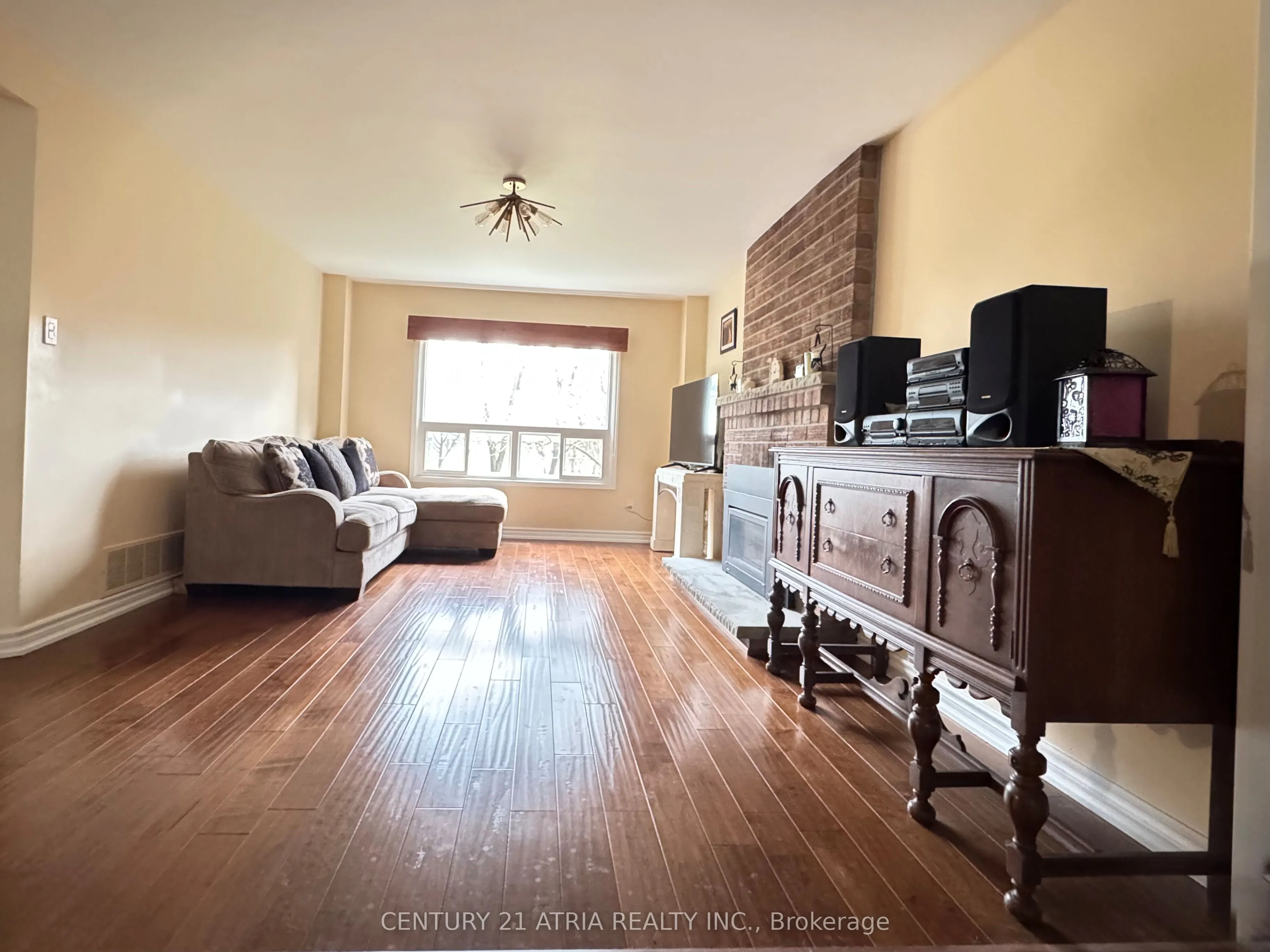 15 Timpson Drive