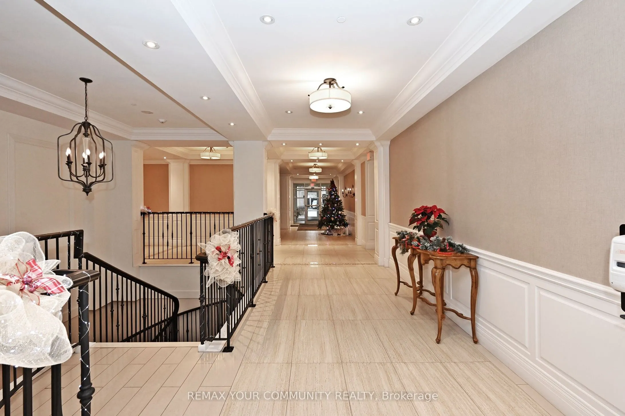 80 Burns Boulevard #416