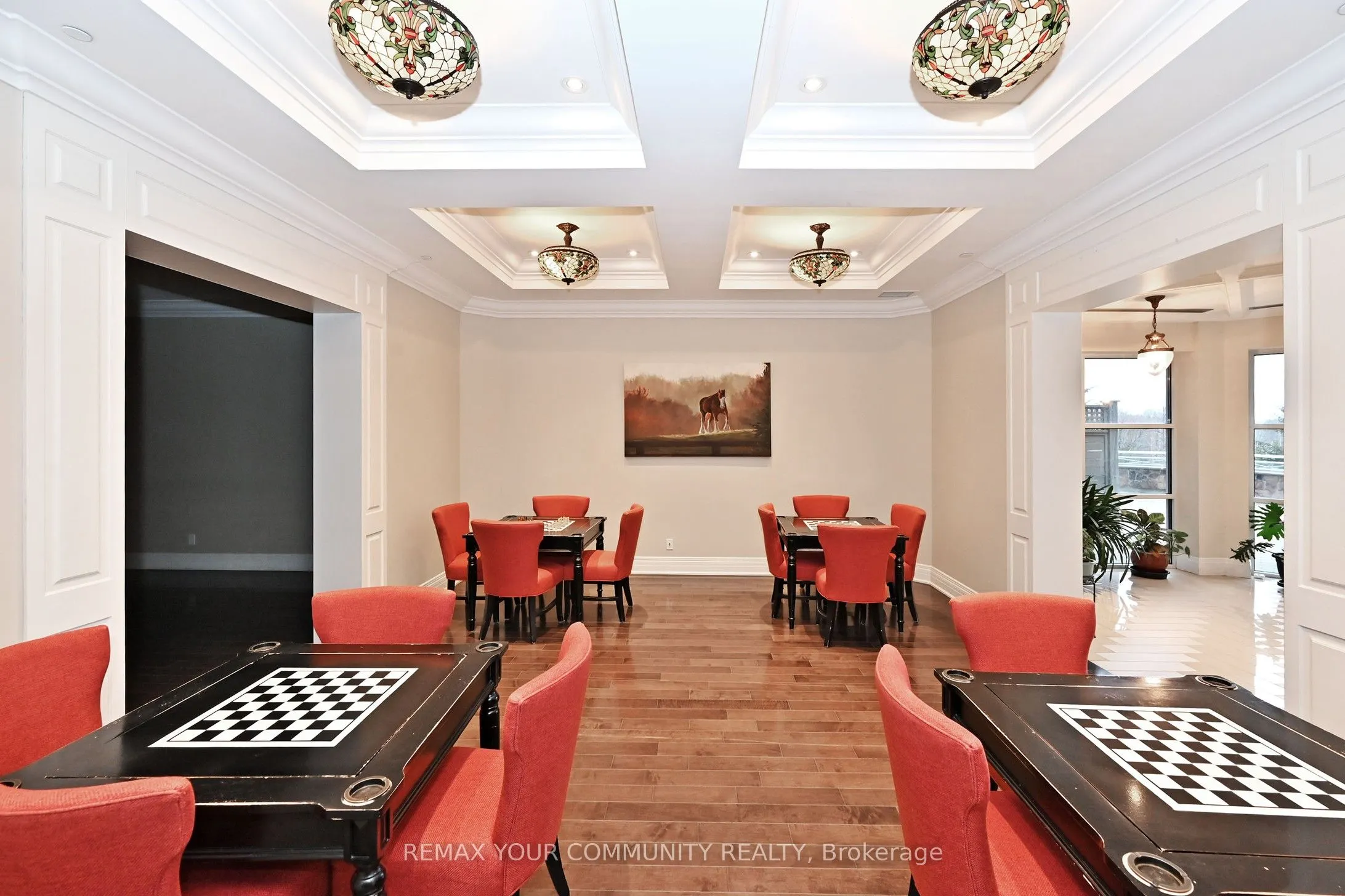 80 Burns Boulevard #416