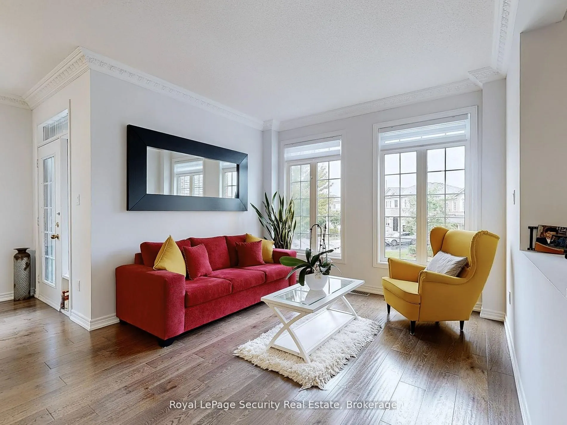 128 Daiseyfield Crescent