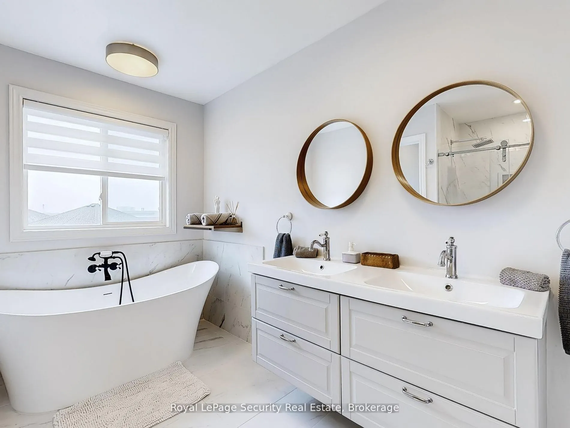 128 Daiseyfield Crescent