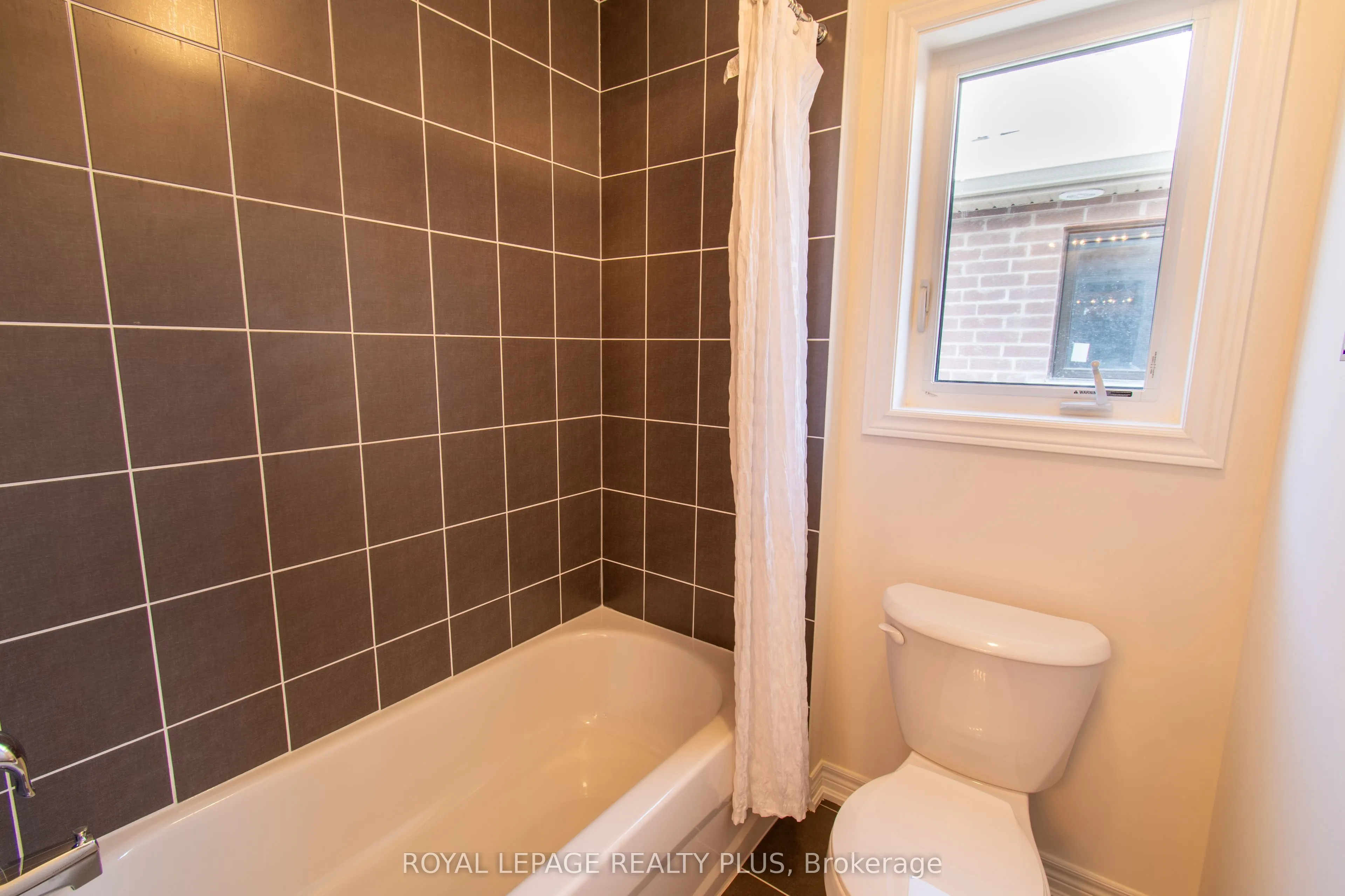 147 Dovedale Drive