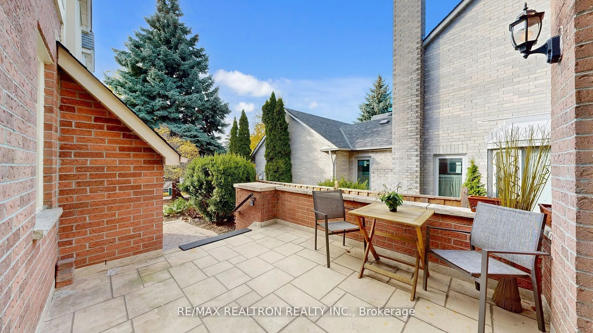 25 Waterbridge Lane