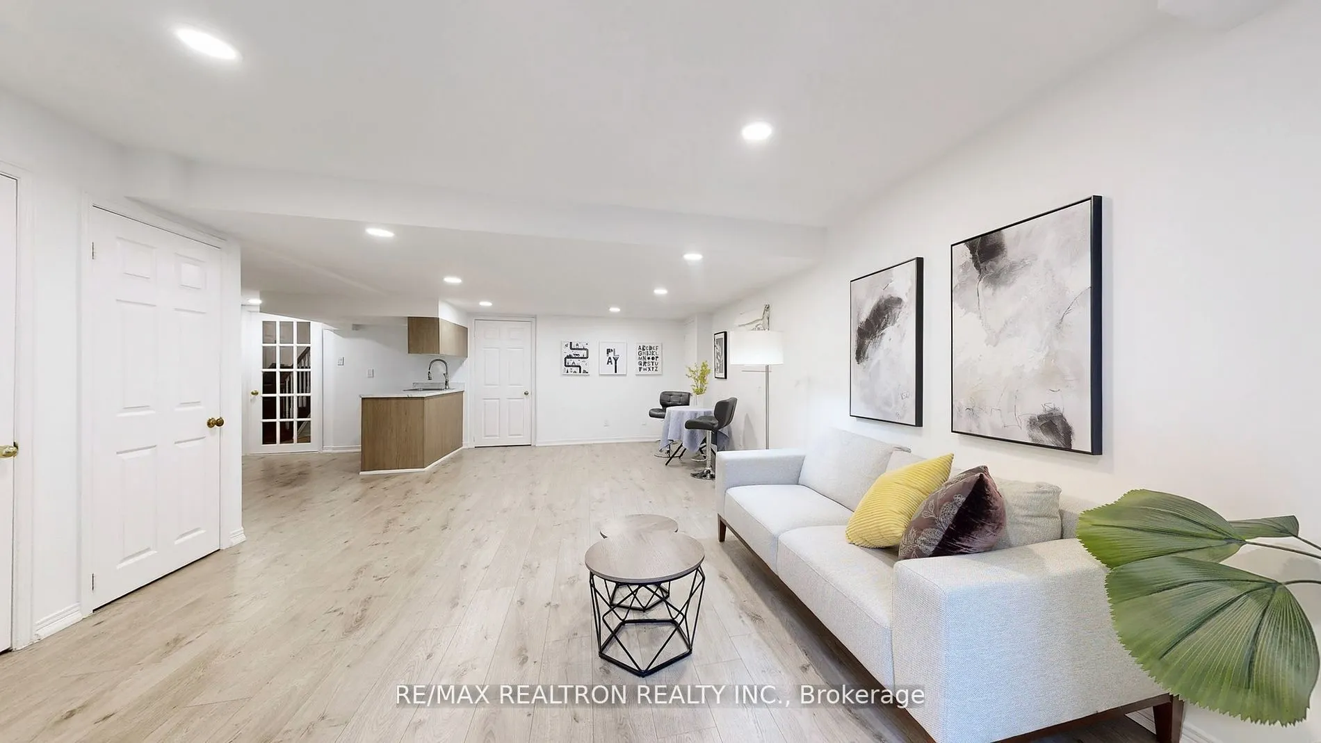 25 Waterbridge Lane