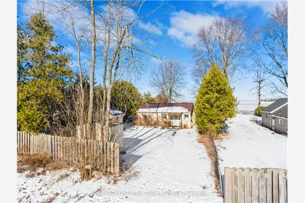 108 Moore's Beach Road