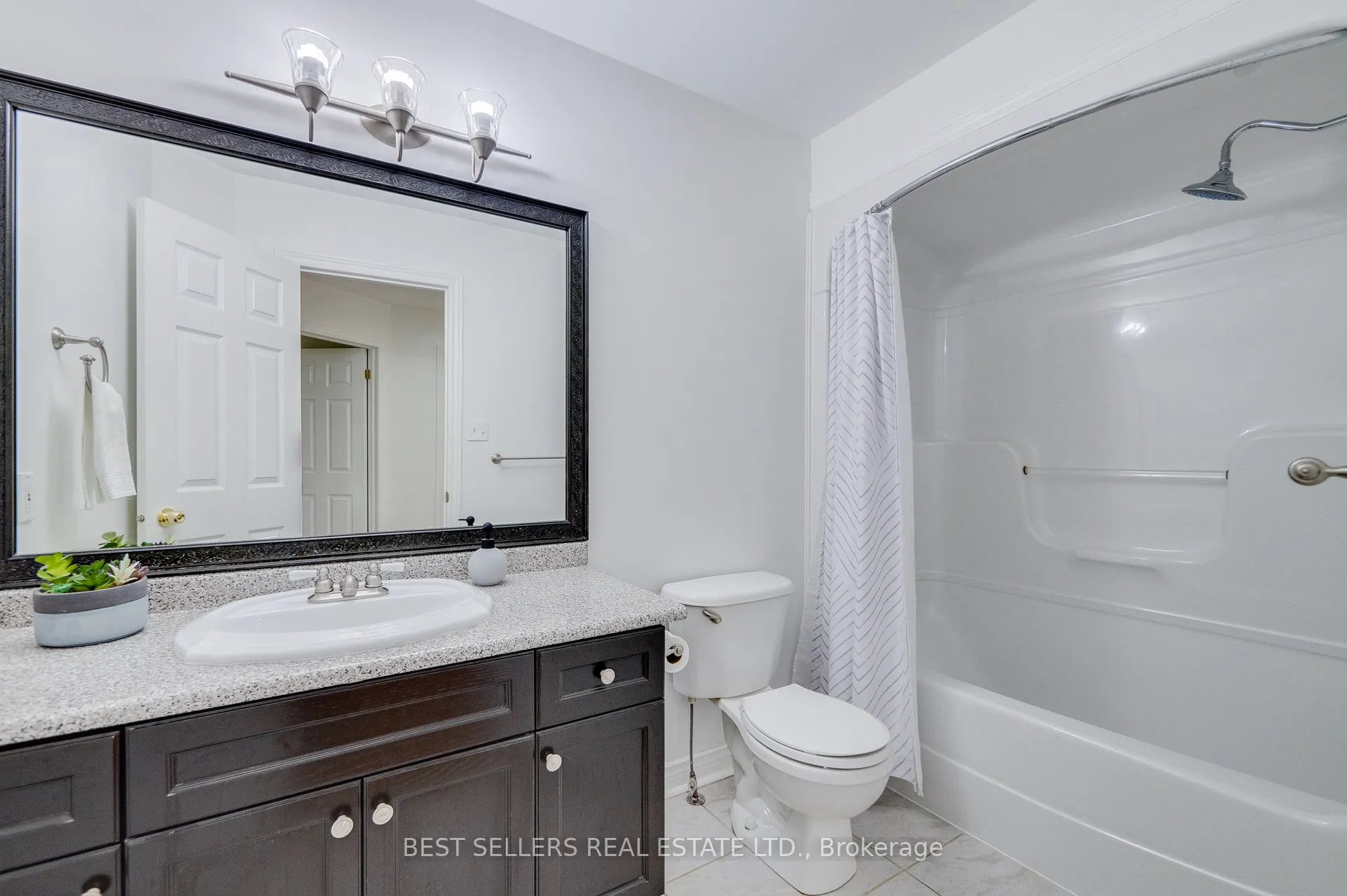 14 Pioneer Ridge Court