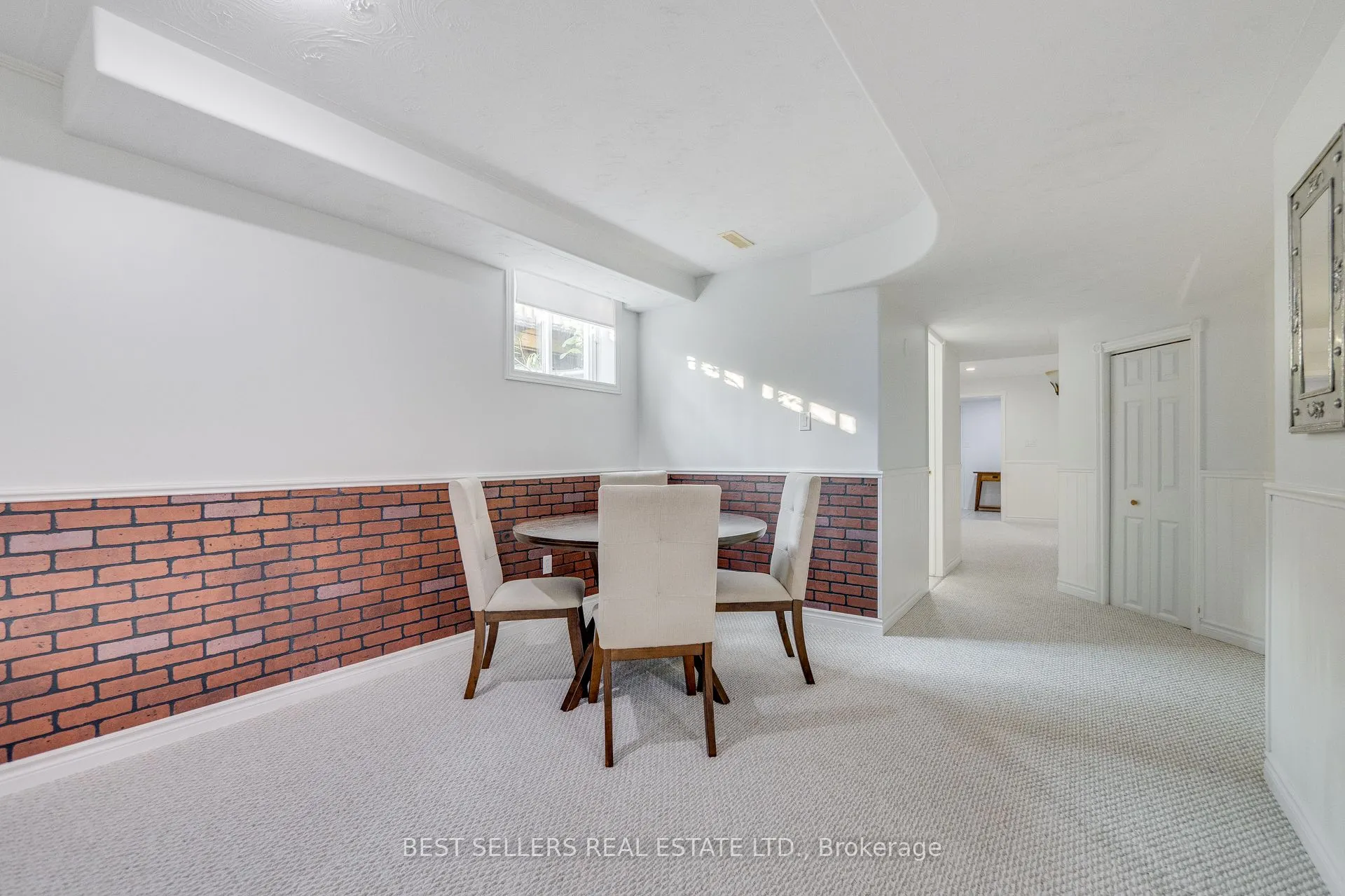 14 Pioneer Ridge Court